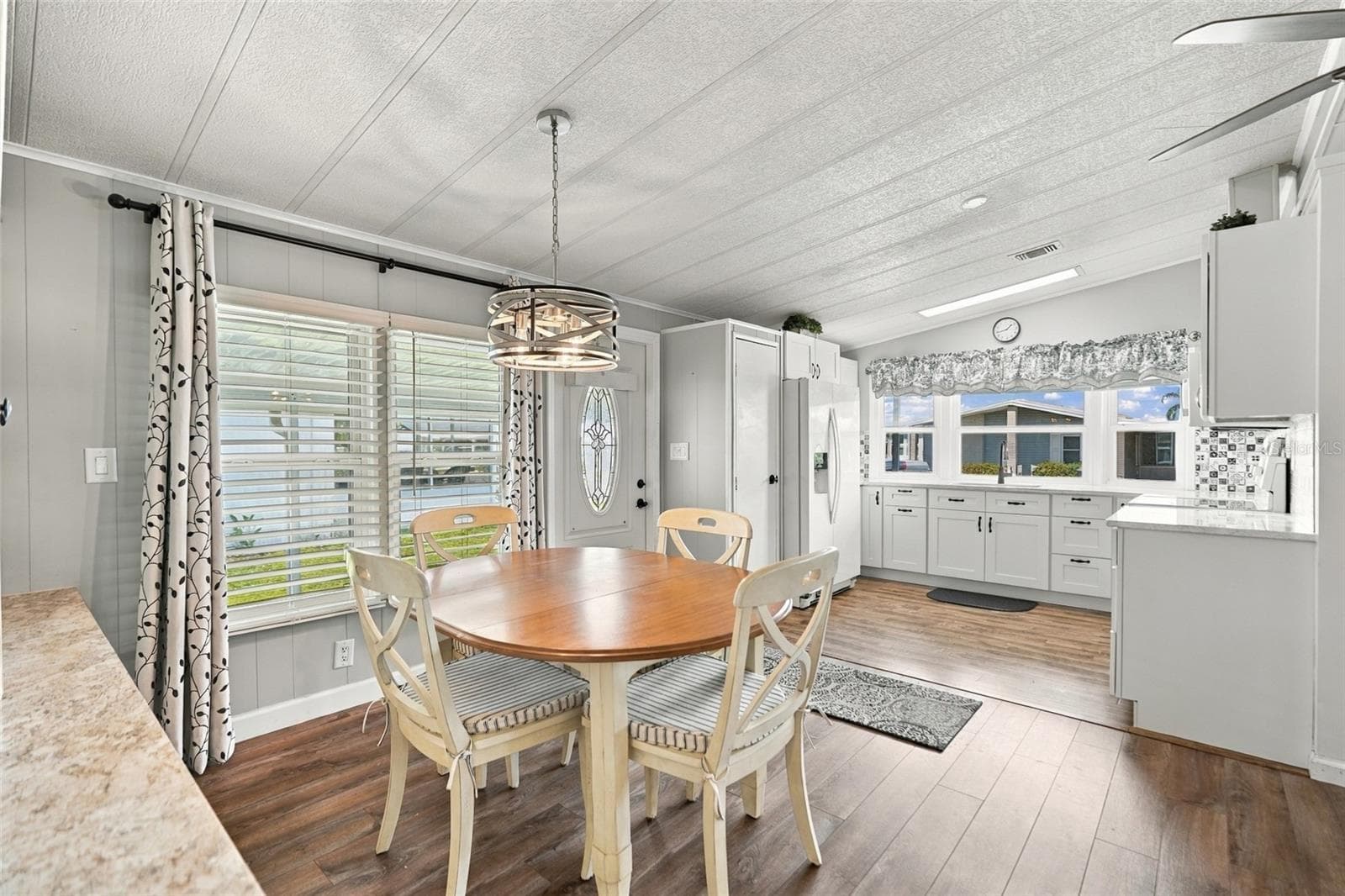 Manufactured Home at 809 VILLA DEL SOL DR, NORTH PORT, photo 6 of 33