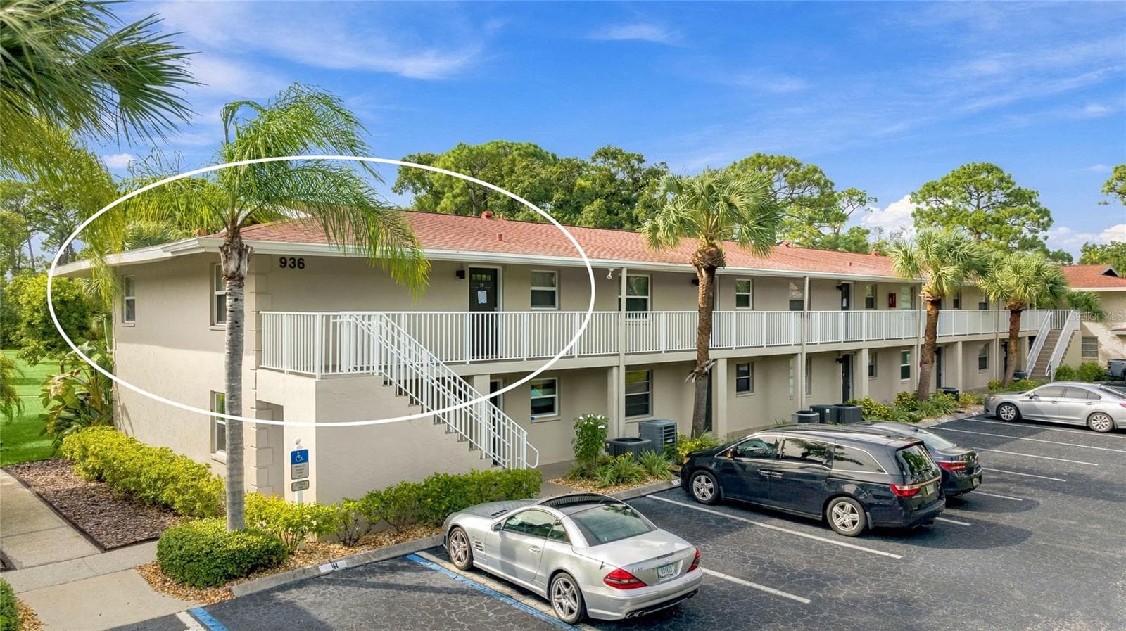 936 LA COSTA CIR #10