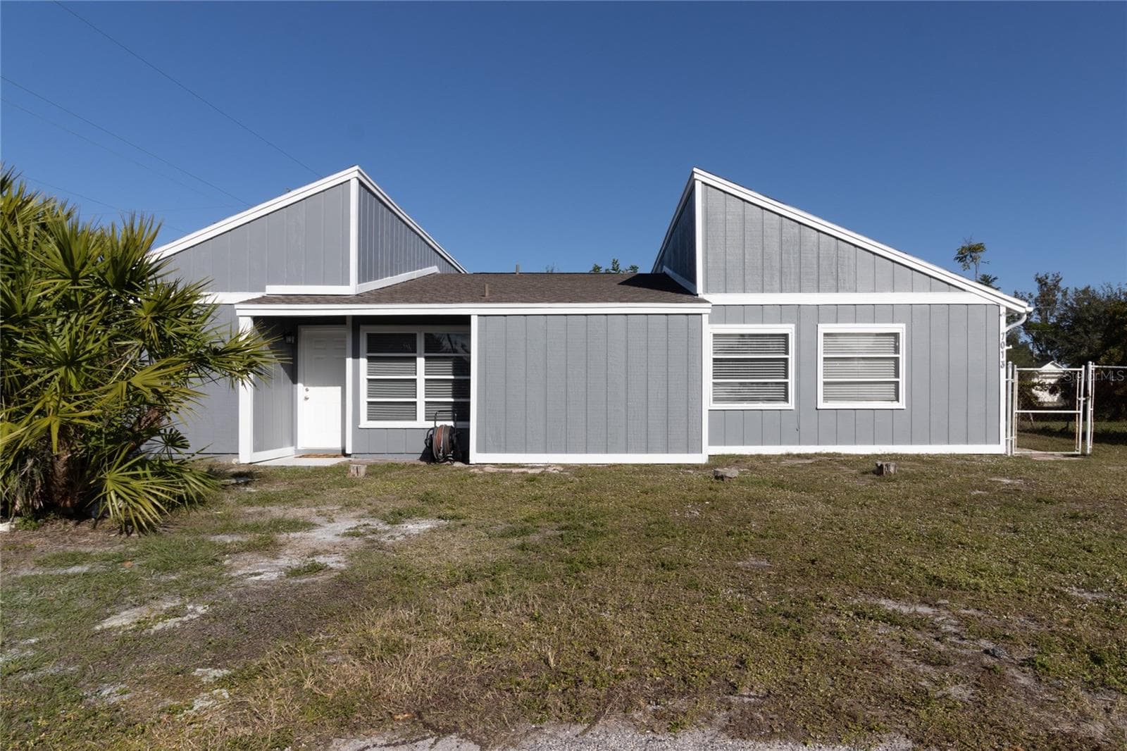 Duplex at 7013 BRENTFORD RD, SARASOTA, photo 2 of 42