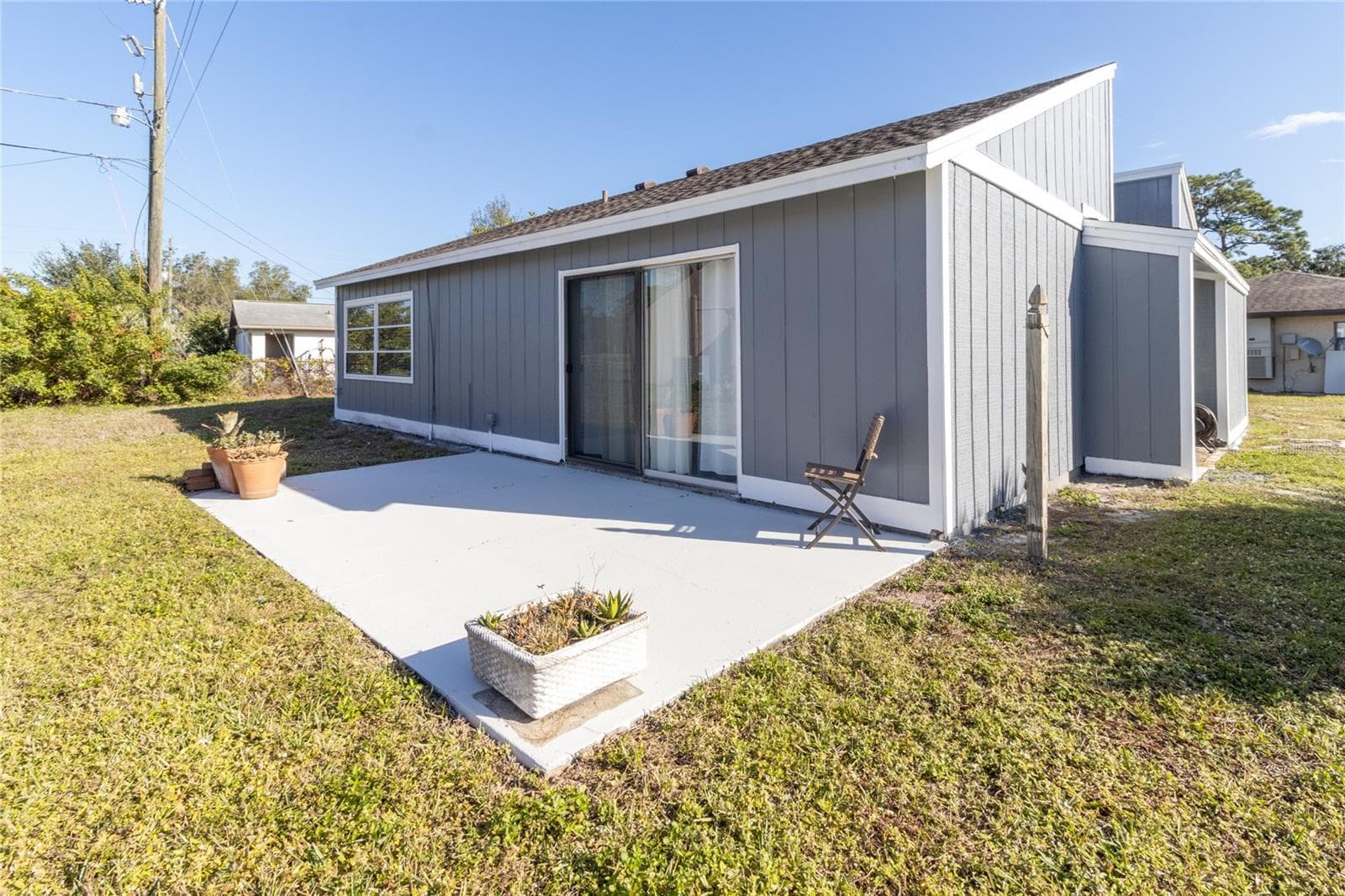 Duplex at 7013 BRENTFORD RD, SARASOTA, photo 5 of 42