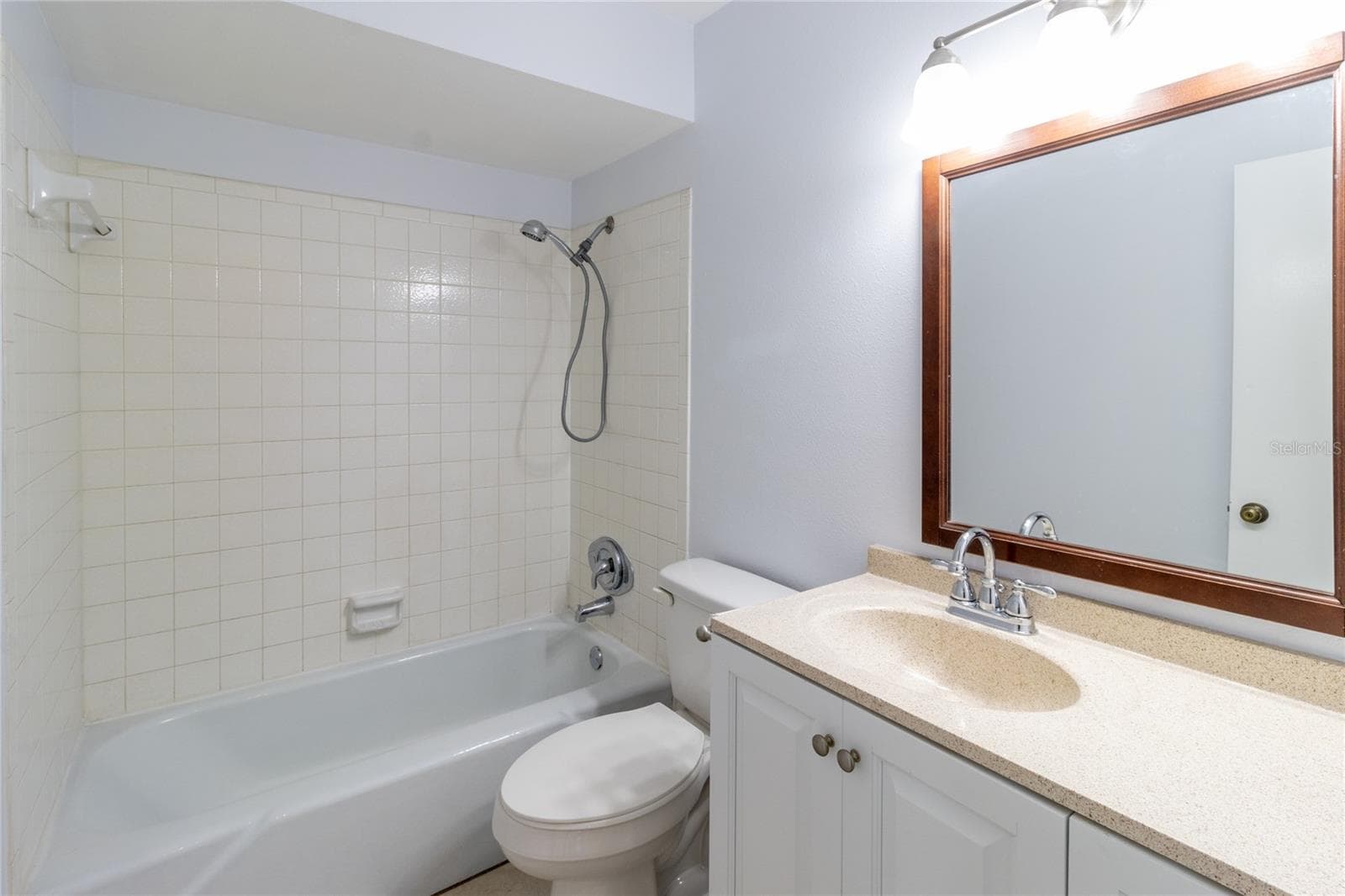 Duplex at 7013 BRENTFORD RD, SARASOTA, photo 21 of 42