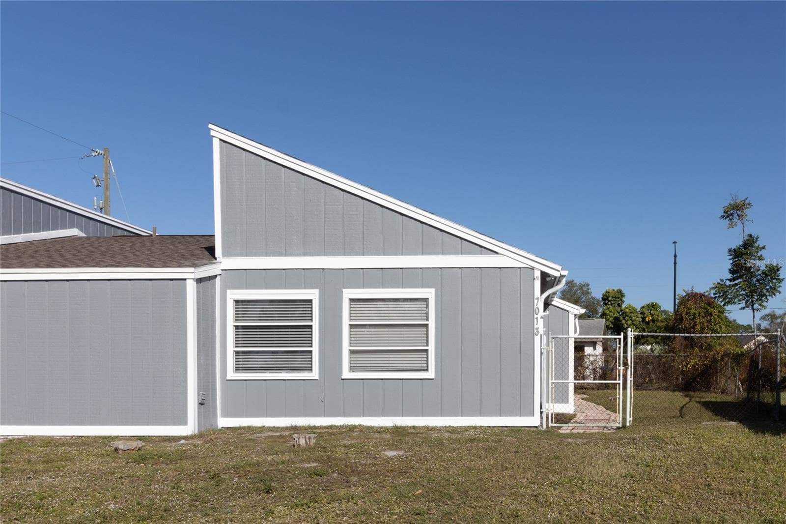 Duplex at 7013 BRENTFORD RD, SARASOTA, photo 28 of 42