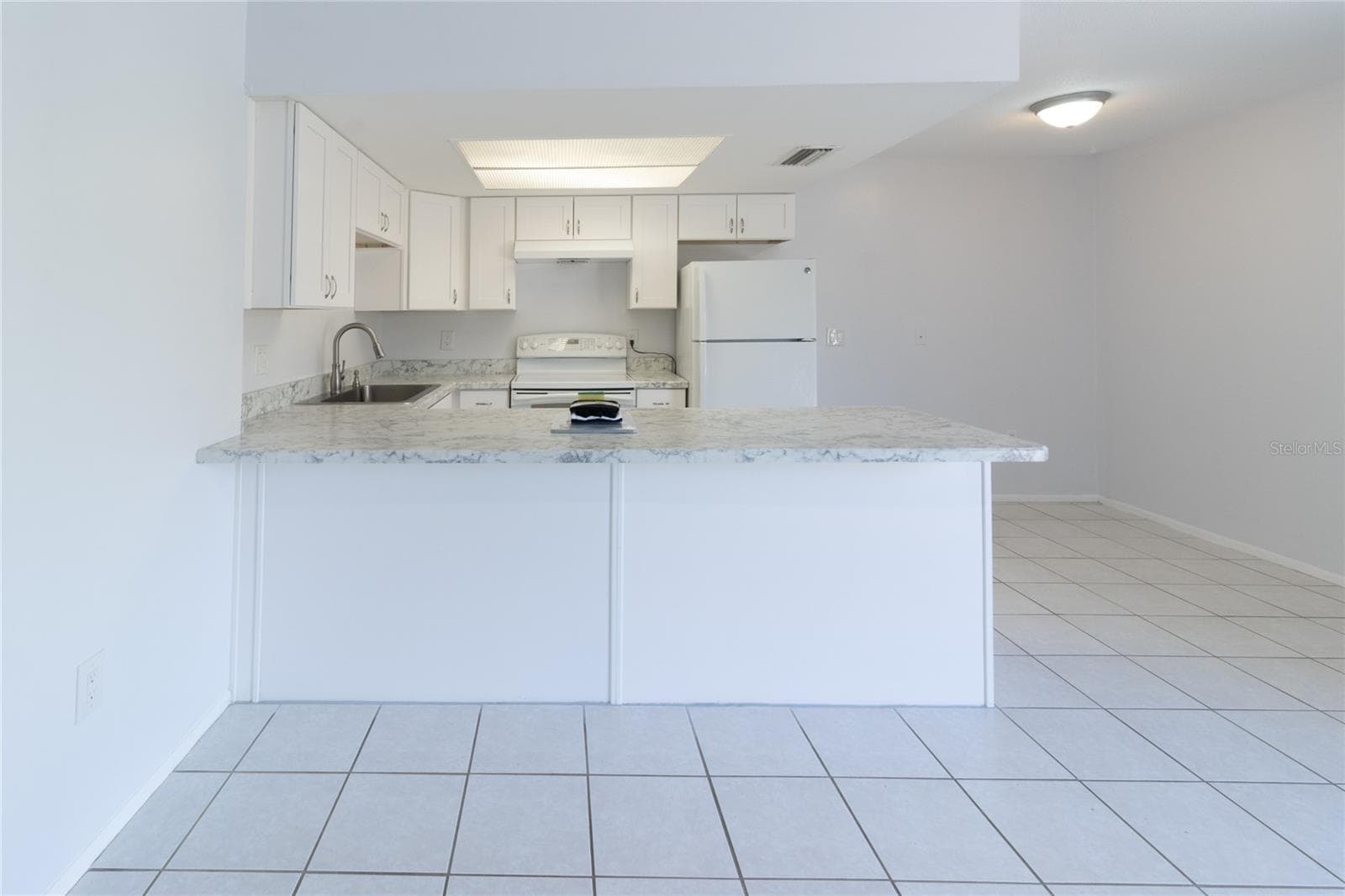 Duplex at 7013 BRENTFORD RD, SARASOTA, photo 33 of 42