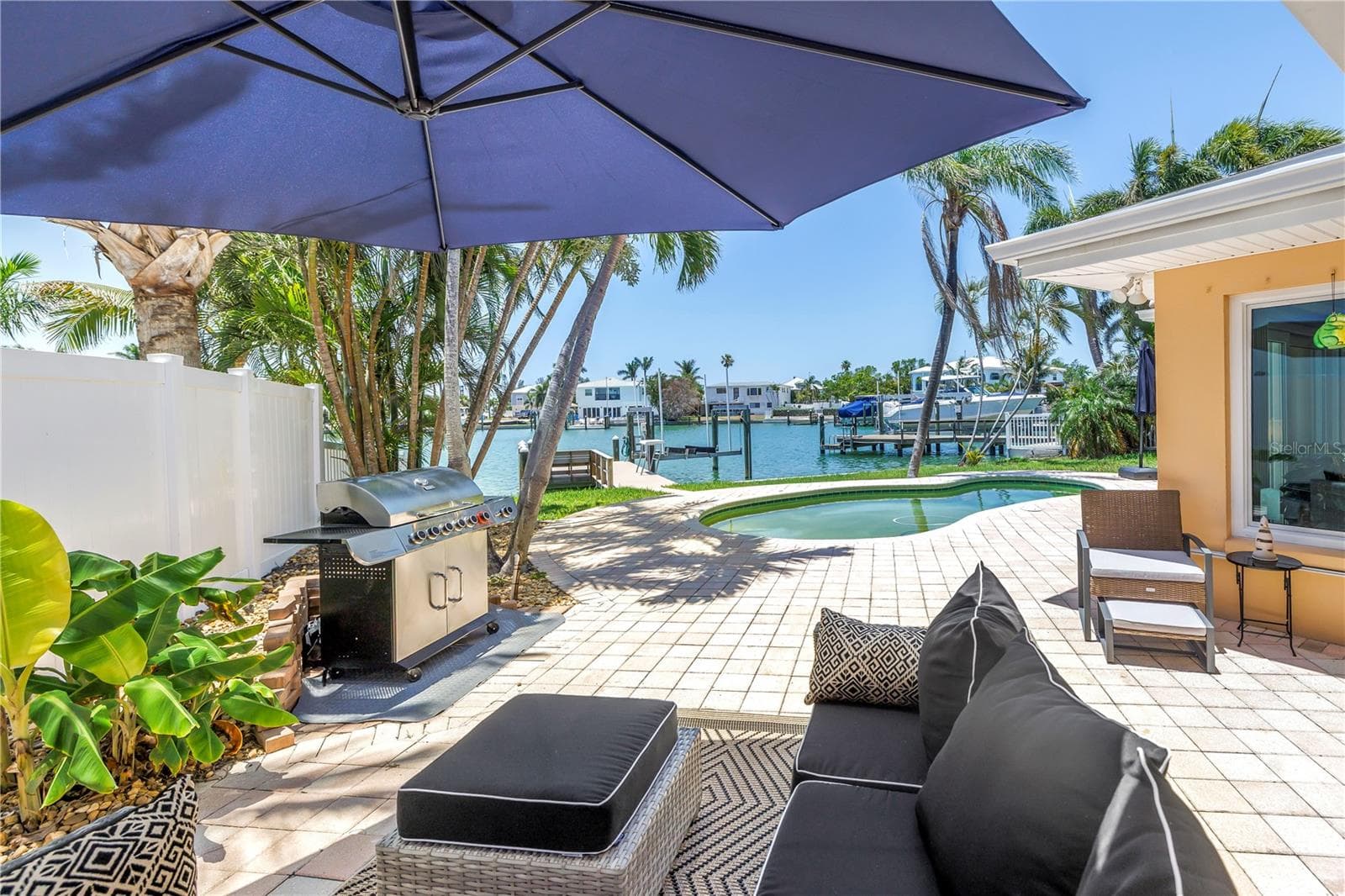 Single Family Residence at 10128 YACHT CLUB DR, TREASURE ISLAND, photo 40 of 80