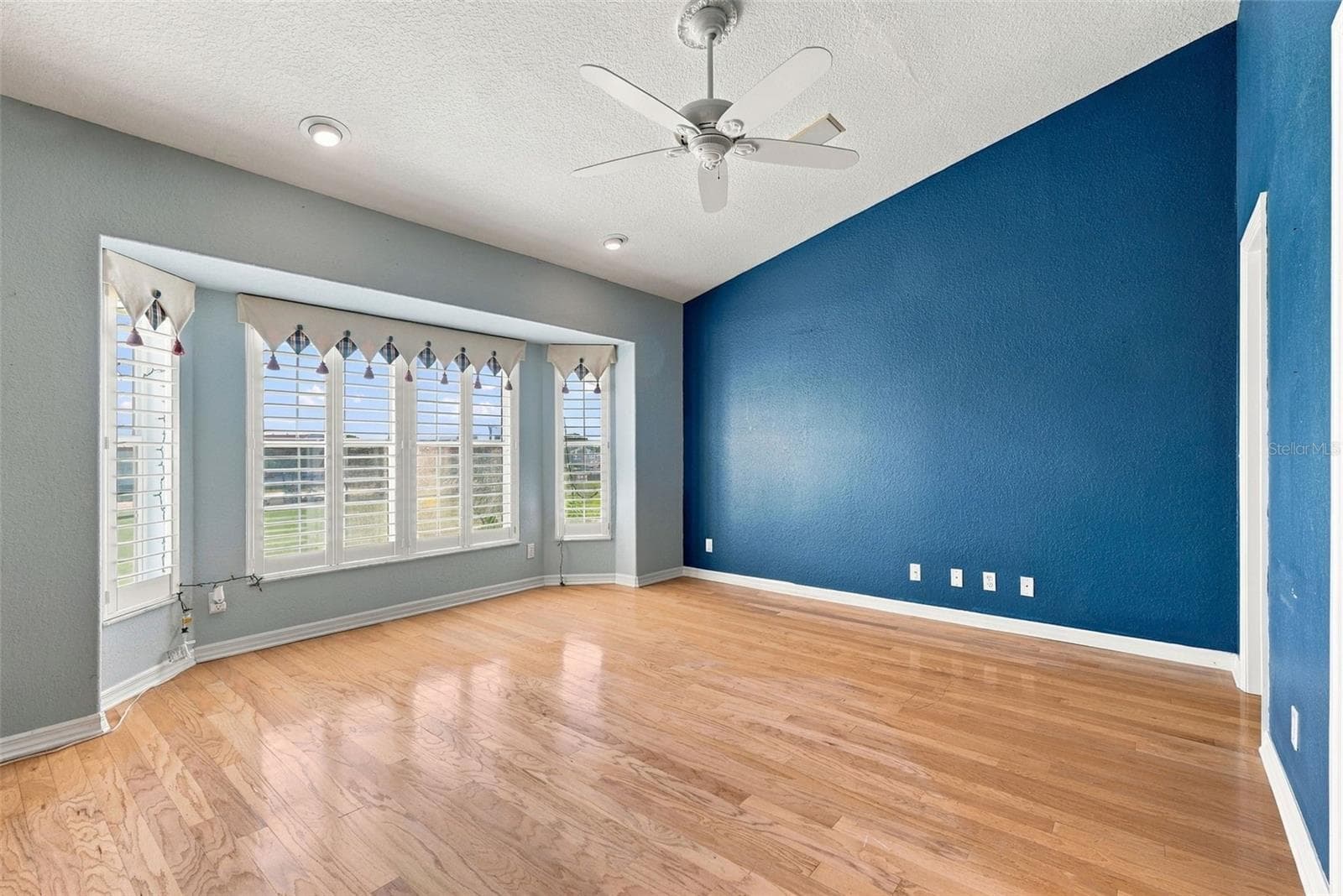 Townhouse at 9227 CAPTIVA CIR, ST PETE BEACH, photo 26 of 63