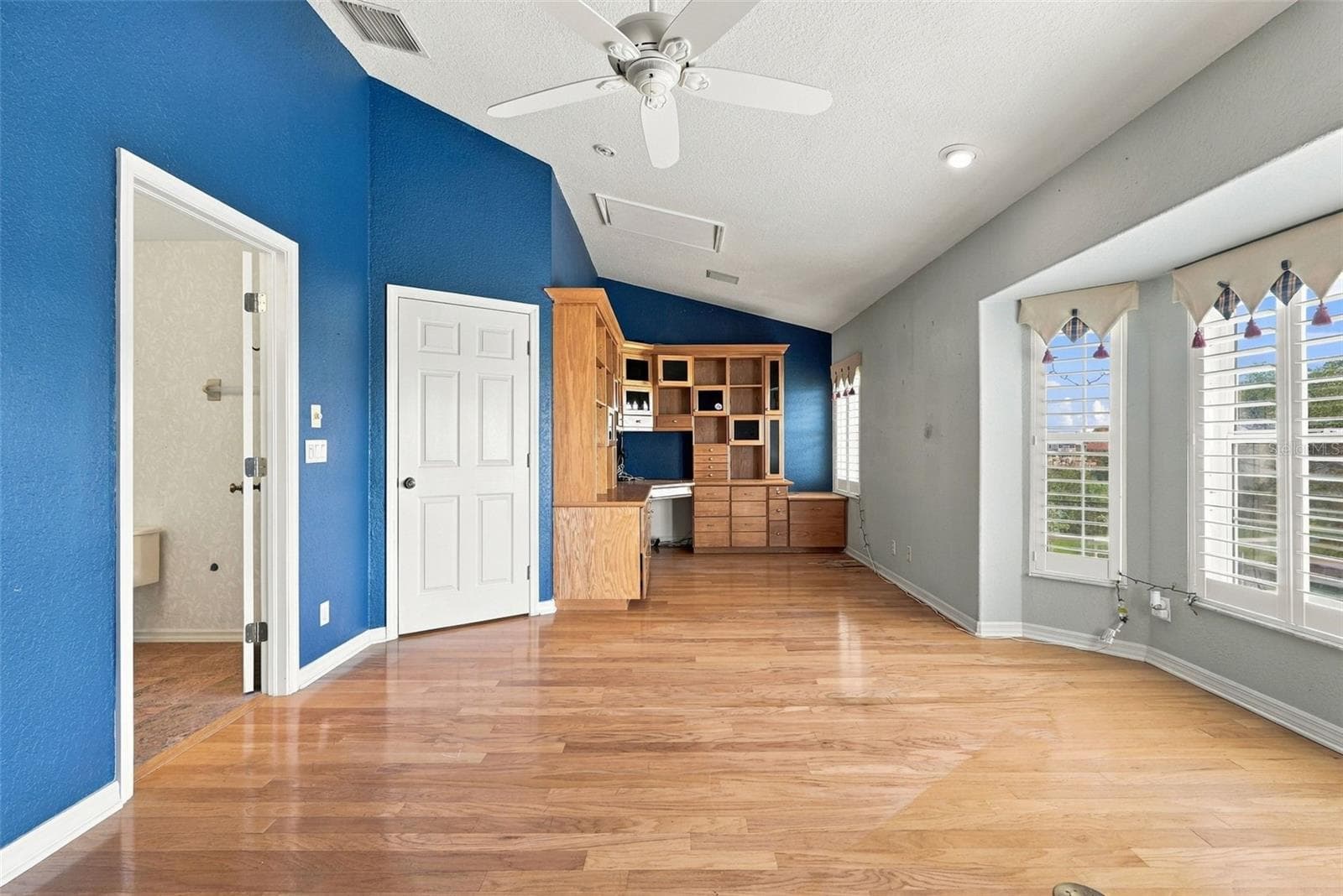 Townhouse at 9227 CAPTIVA CIR, ST PETE BEACH, photo 28 of 63