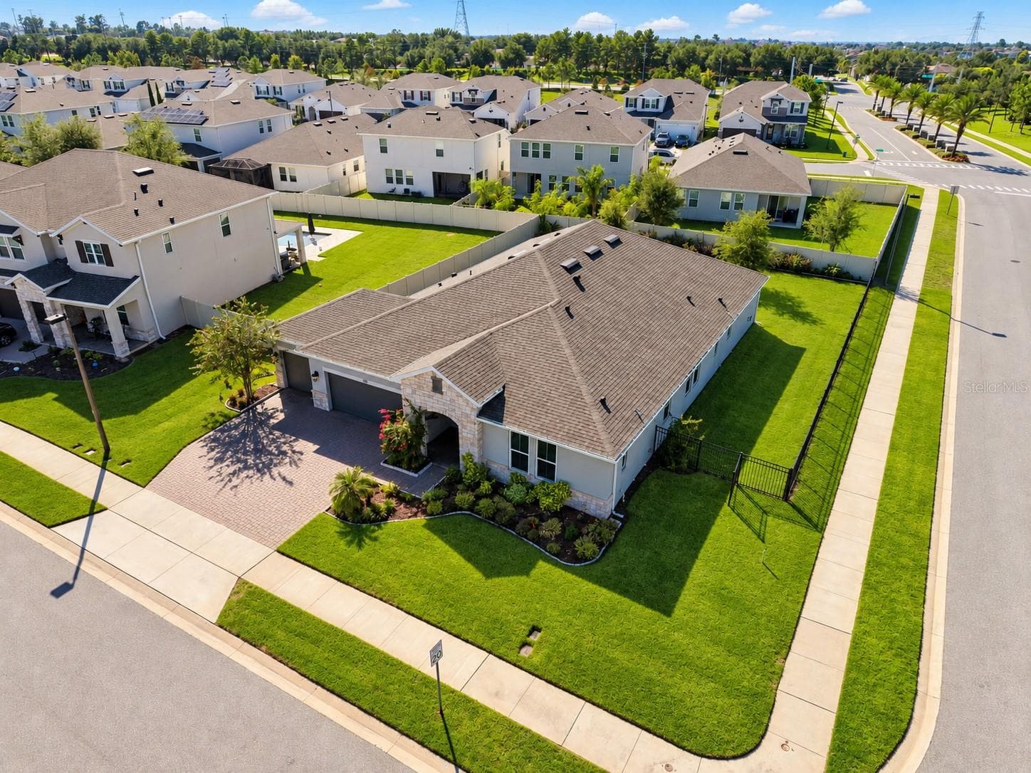 Single Family Residence at 715 BLUE CITRUS LN, MINNEOLA, photo 3 of 58
