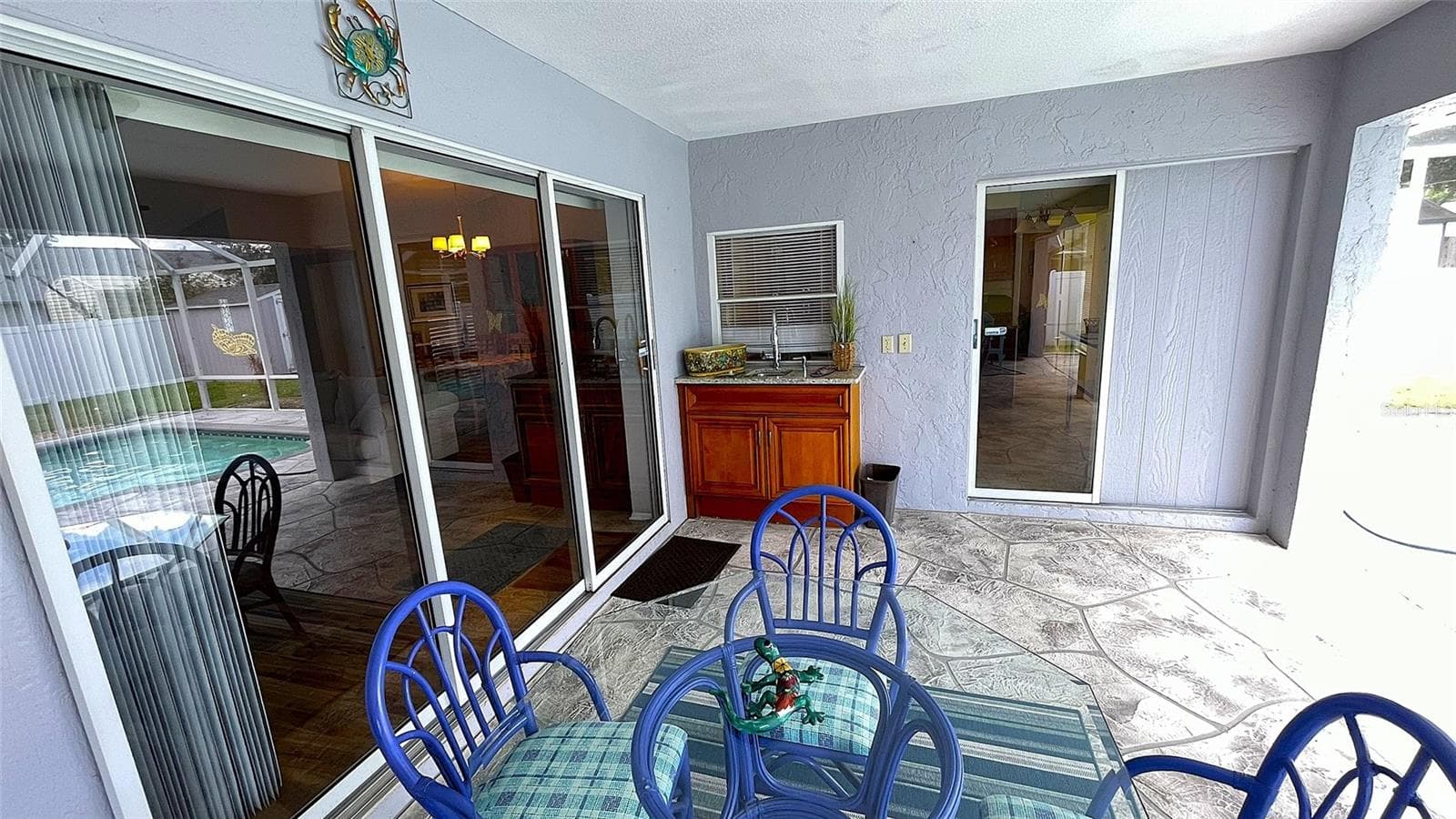 Wet bar on Lanai - 1009 LABELLE TER NW, PORT CHARLOTTE