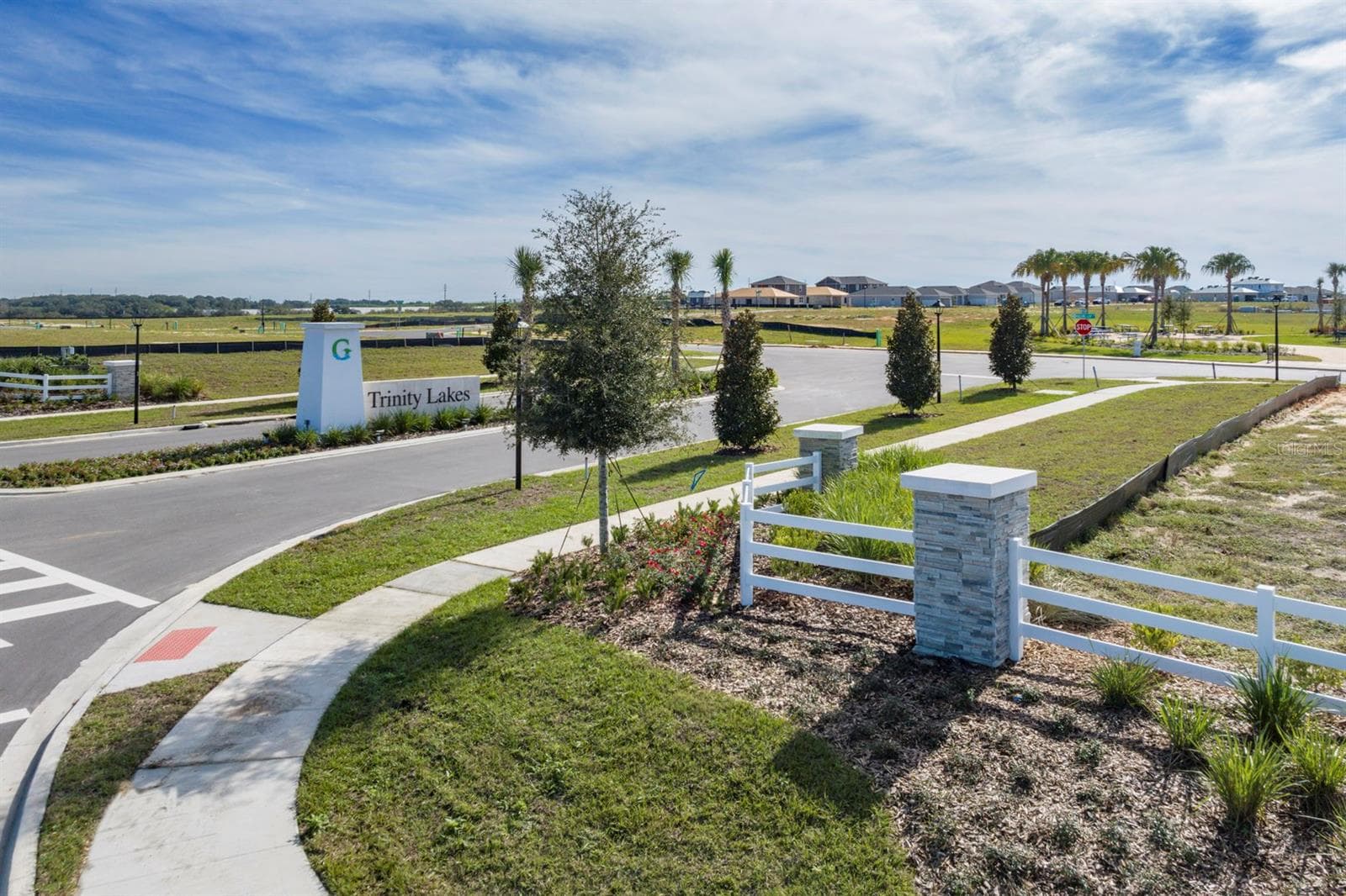 Single Family Residence at 2048 HEART LAKE DR, GROVELAND, photo 6 of 7