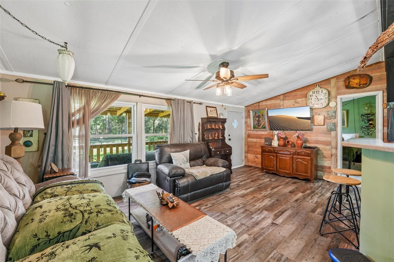 Manufactured Home at 879 COUSINTOWN RD, INTERLACHEN, photo 5 of 51