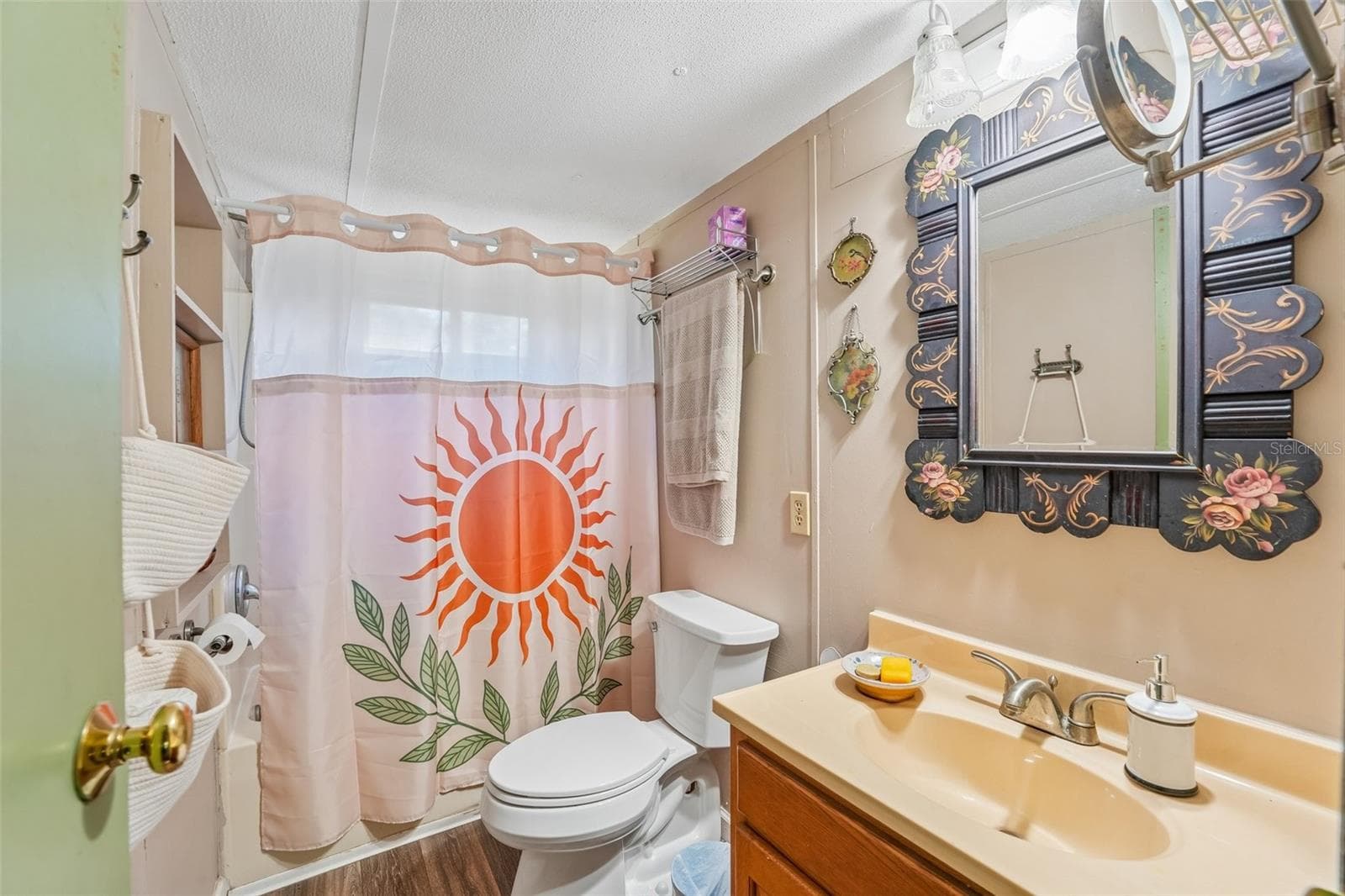 Manufactured Home at 879 COUSINTOWN RD, INTERLACHEN, photo 24 of 51
