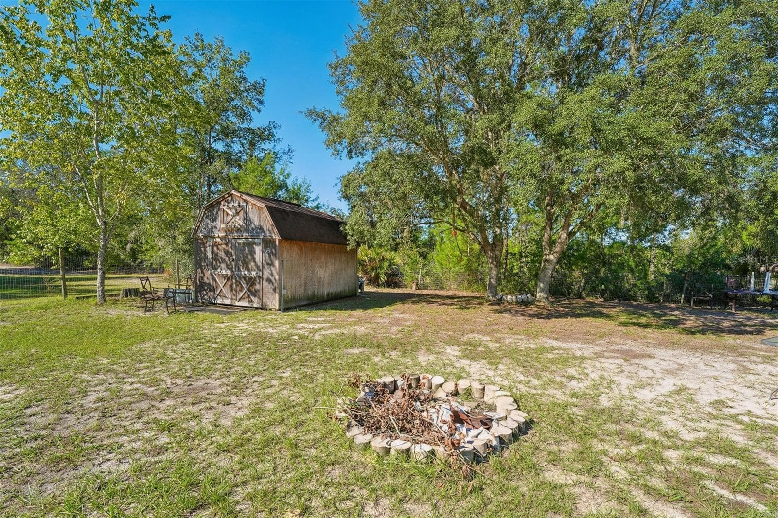 Manufactured Home at 879 COUSINTOWN RD, INTERLACHEN, photo 26 of 51