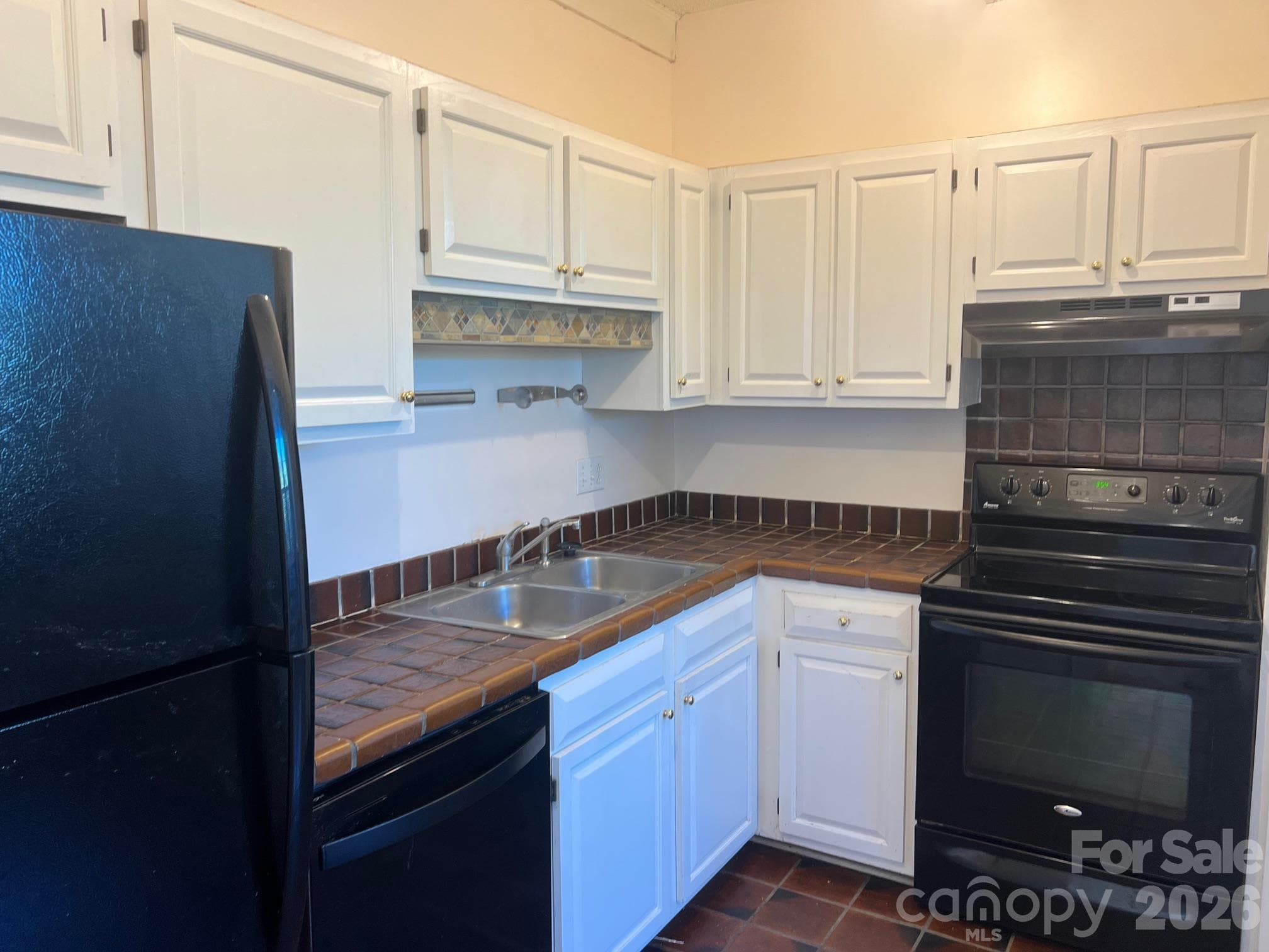 Condominium at 308 N Green Street Street, Morganton, photo 9 of 20