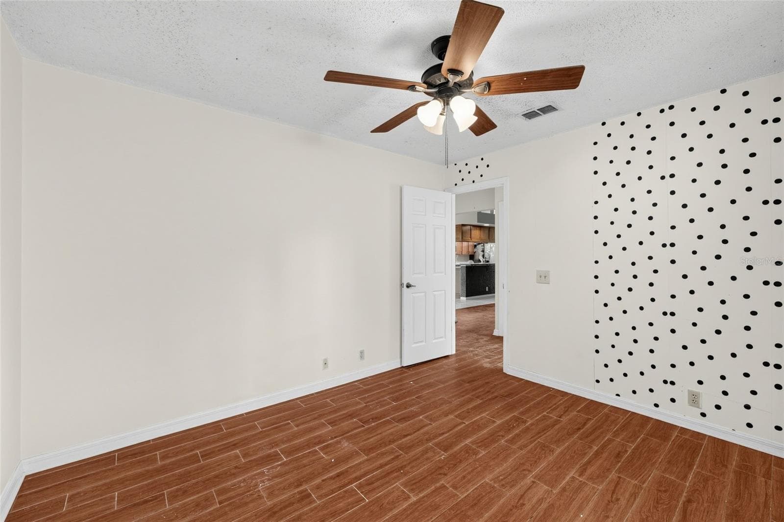 Single Family Residence at 4327 INWOOD LANDING DR, ORLANDO, photo 16 of 24