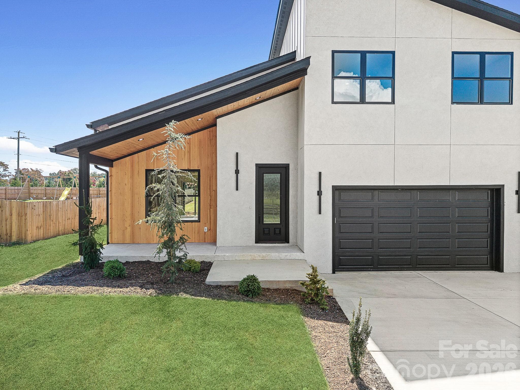 Single Family Residence at 760 New Hope Road, Flat Rock, photo 5 of 37