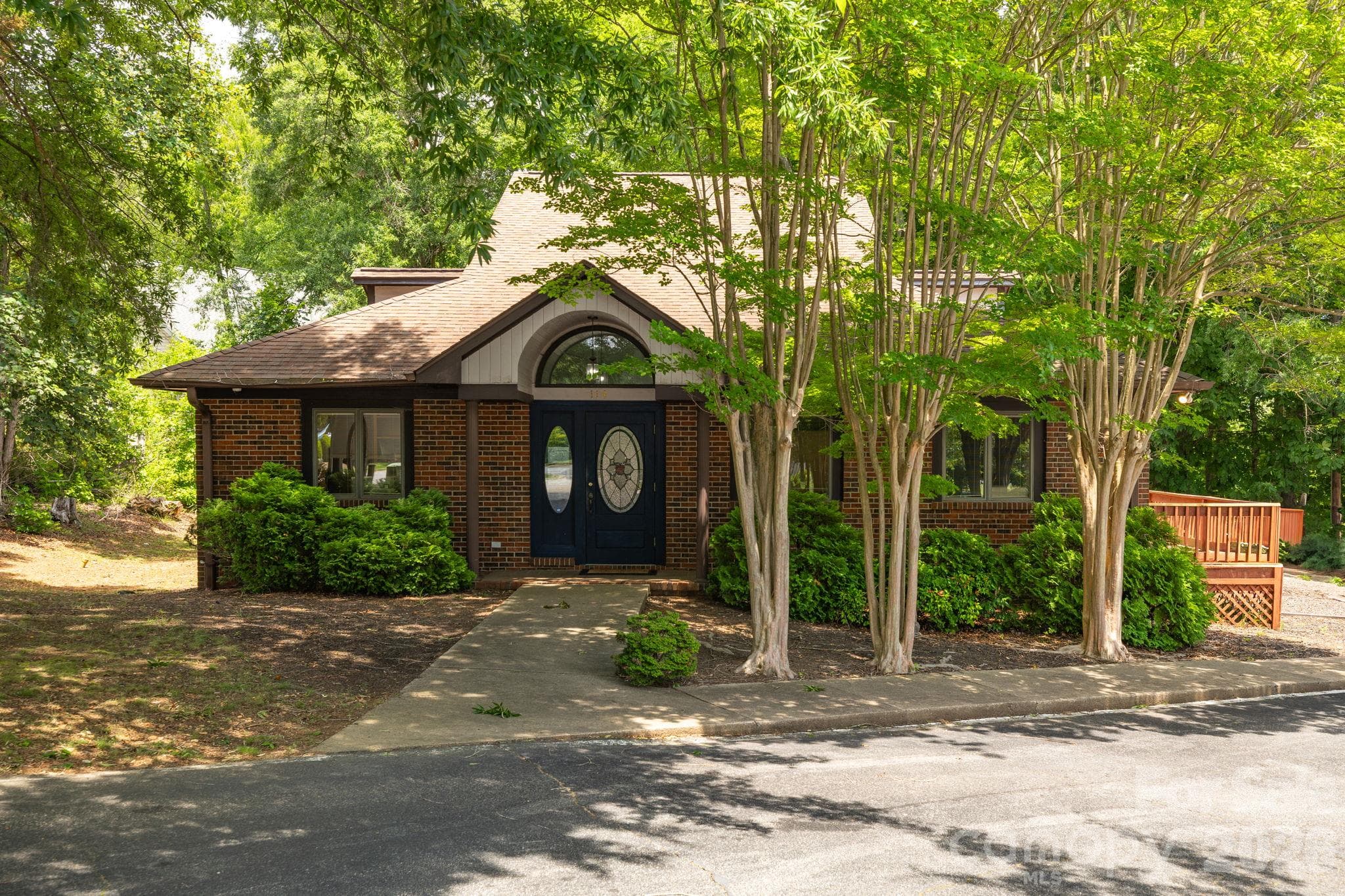 Medical at 114 S Park Terrace, Eden, photo 2 of 47