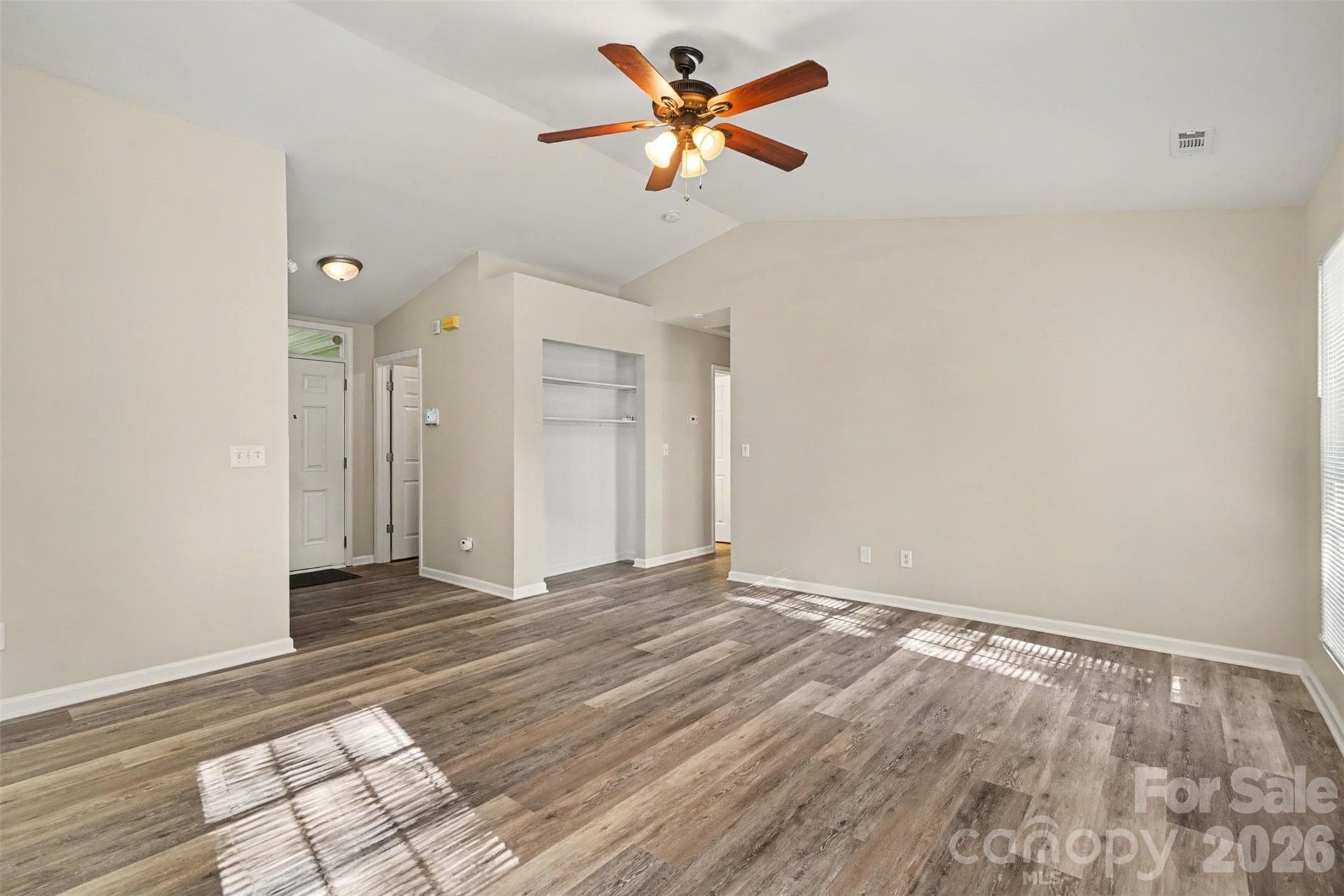 Single Family Residence at 706 White Oak Lane, Matthews, photo 10 of 30
