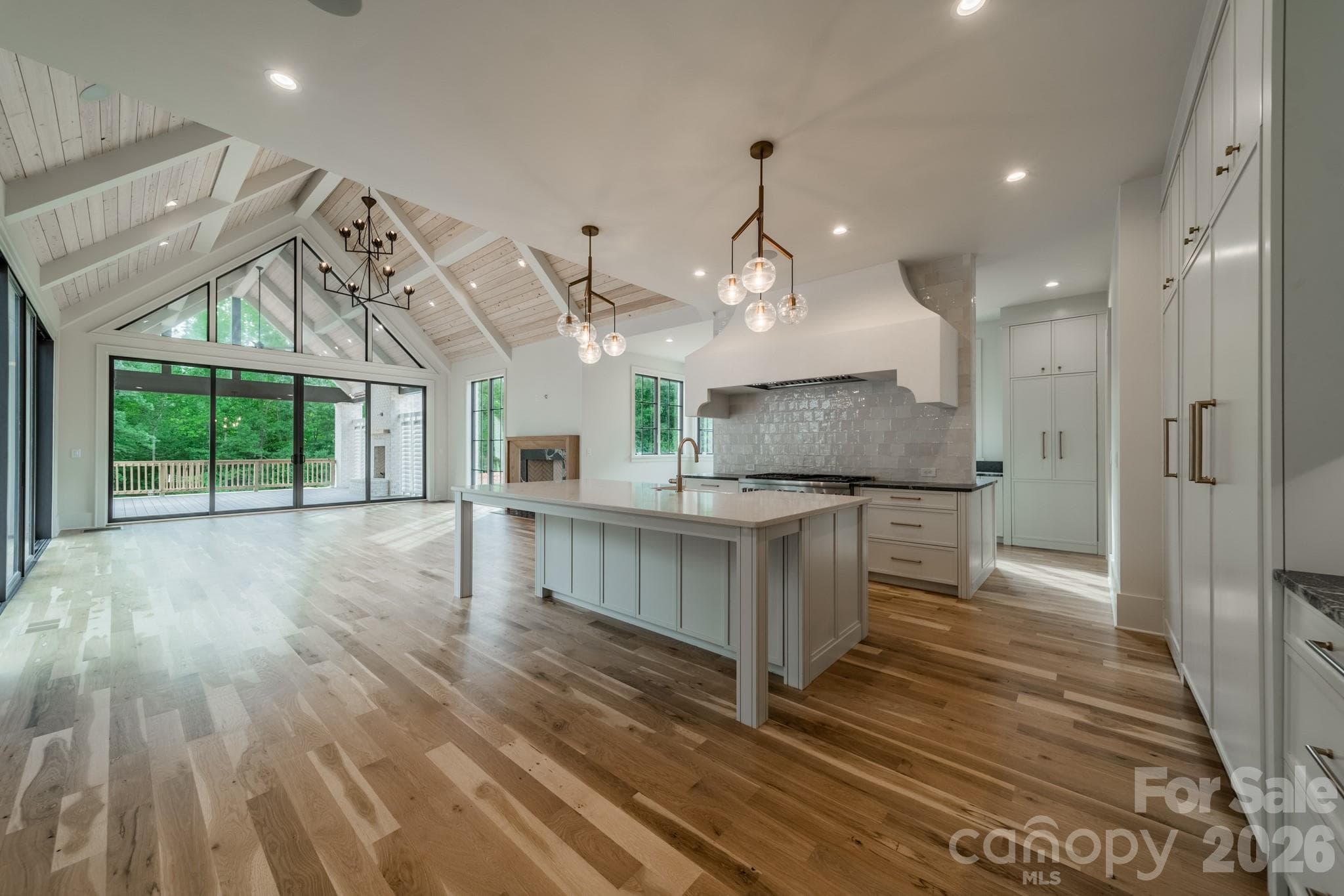 Single Family Residence at 6639 Joli Cheval Lane, Mint Hill, photo 4 of 20