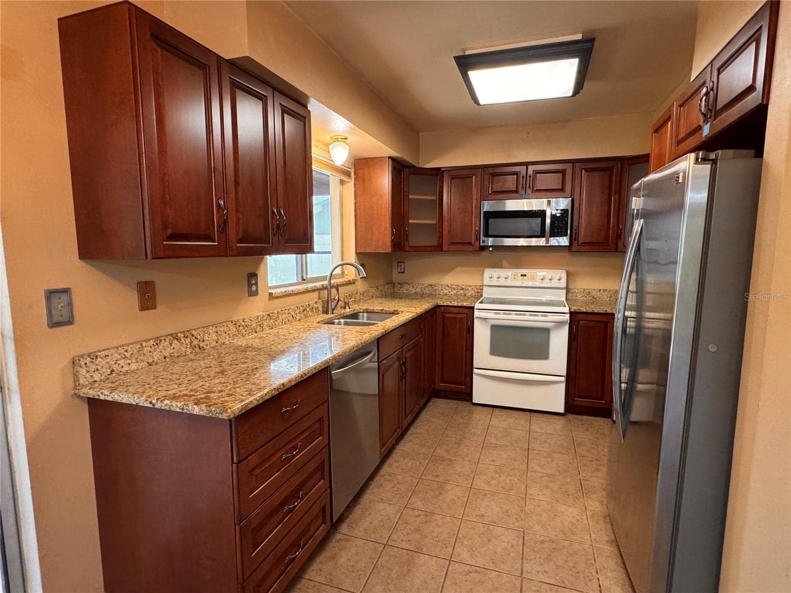 Kitchen - 6252 105TH TER N, PINELLAS PARK