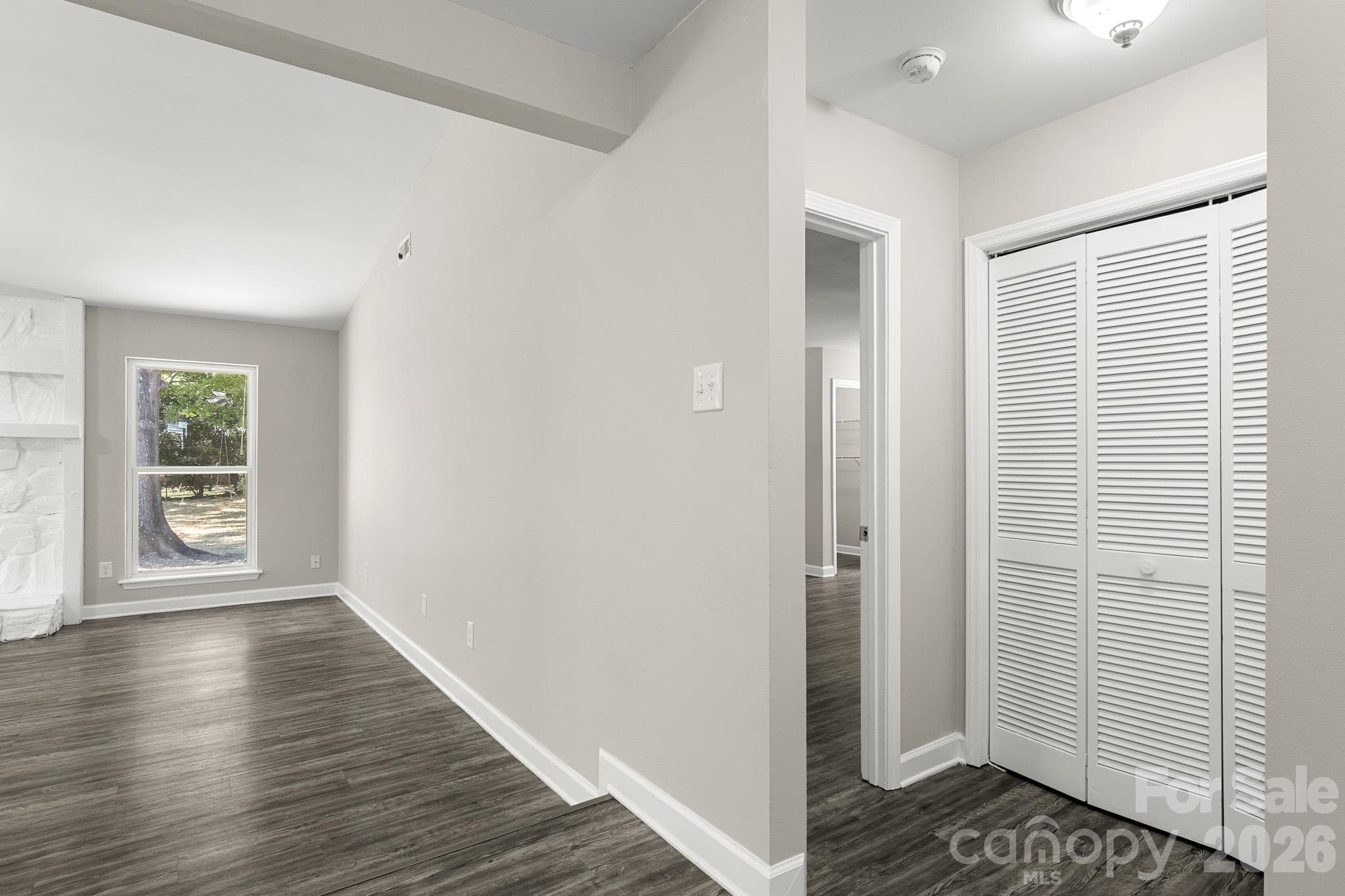 Single Family Residence at 7607 Eastbourne Road, Charlotte, photo 10 of 46