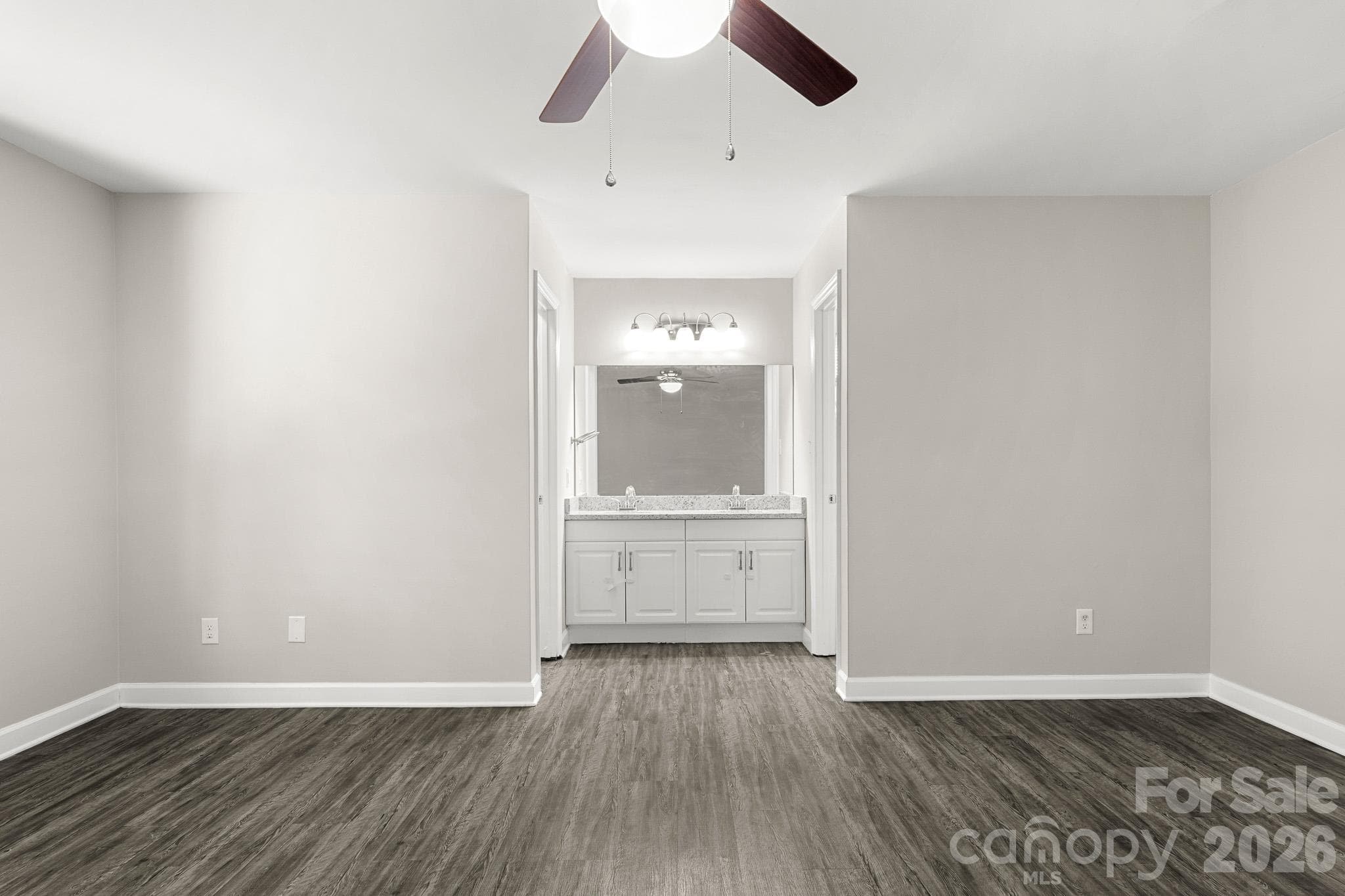 Single Family Residence at 7607 Eastbourne Road, Charlotte, photo 14 of 46