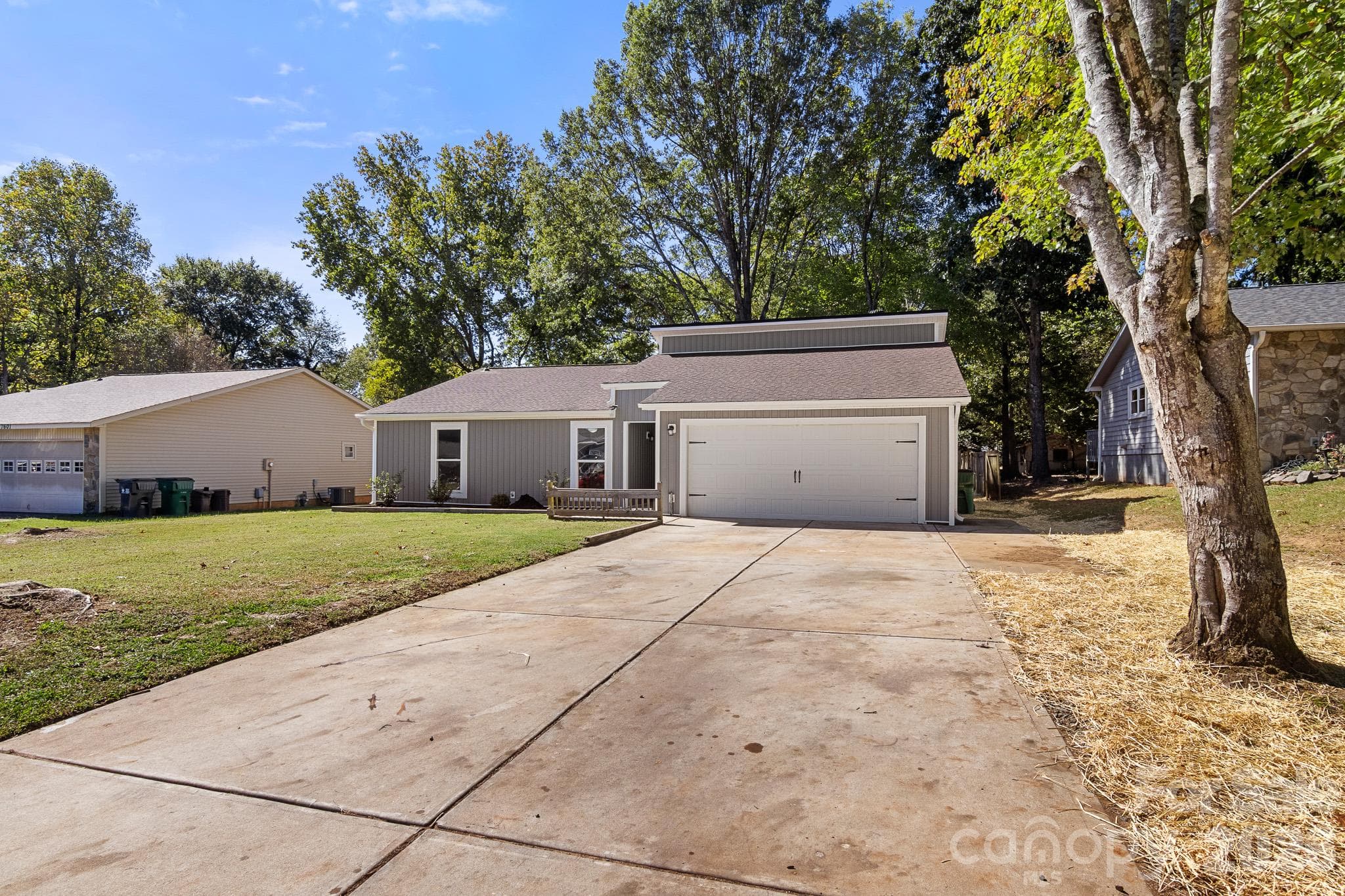 Single Family Residence at 7607 Eastbourne Road, Charlotte, photo 39 of 46