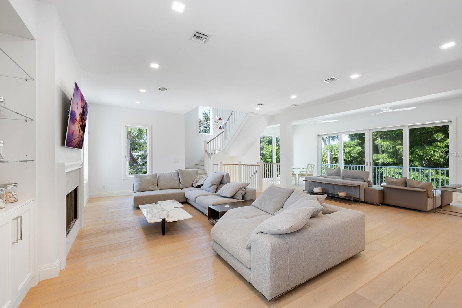 Great room - 2021 20TH ST W, BOCA GRANDE