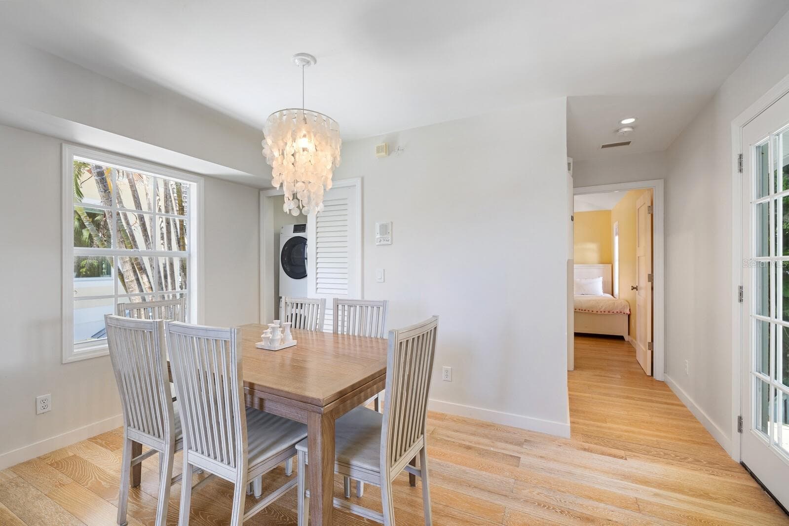 Guest Cottage - 2021 20TH ST W, BOCA GRANDE