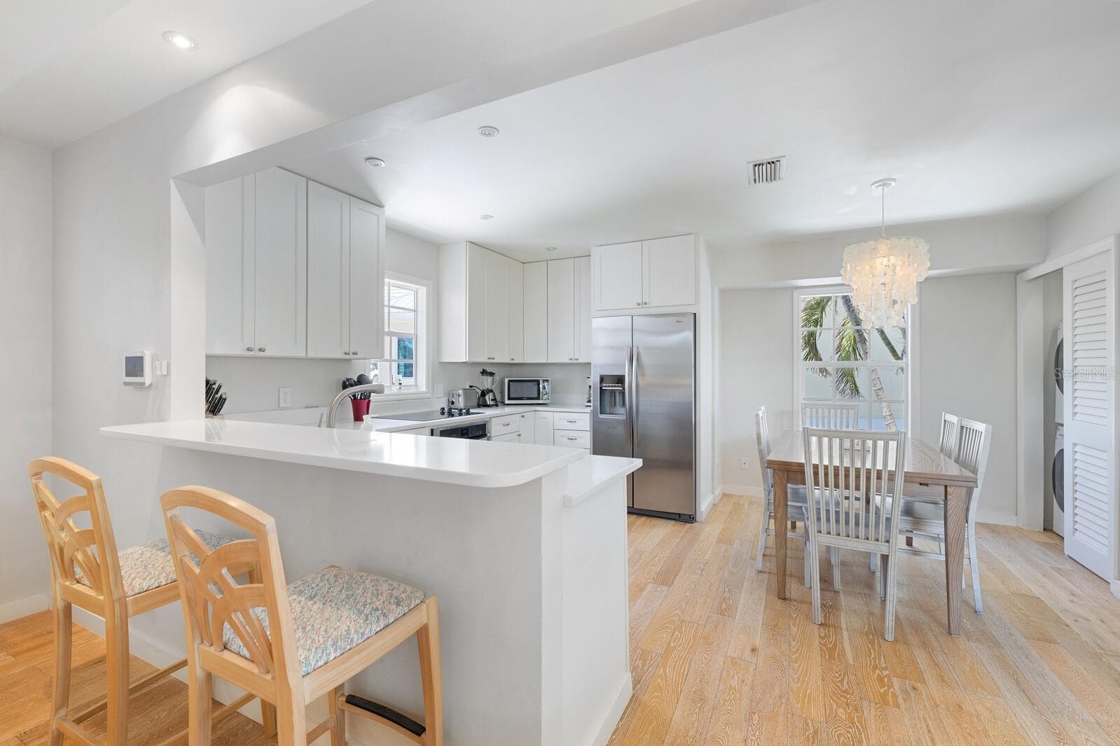 Guest Cottage - 2021 20TH ST W, BOCA GRANDE