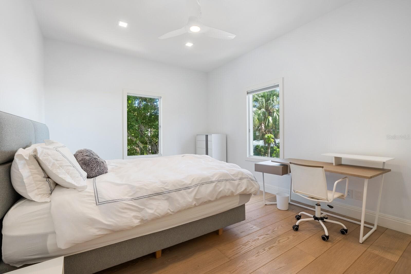 Guest Room - 2021 20TH ST W, BOCA GRANDE