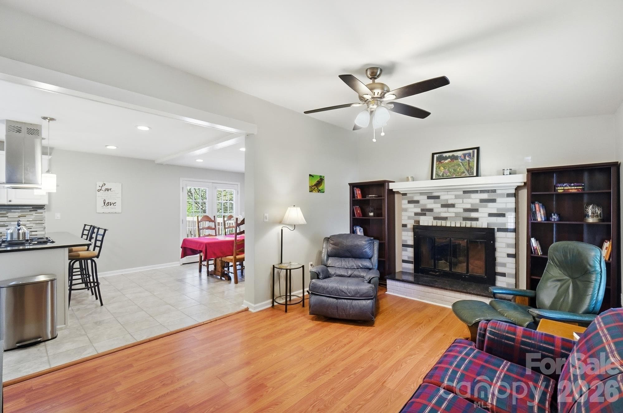 Single Family Residence at 1509 Yellowstone Court, Gastonia, photo 4 of 49