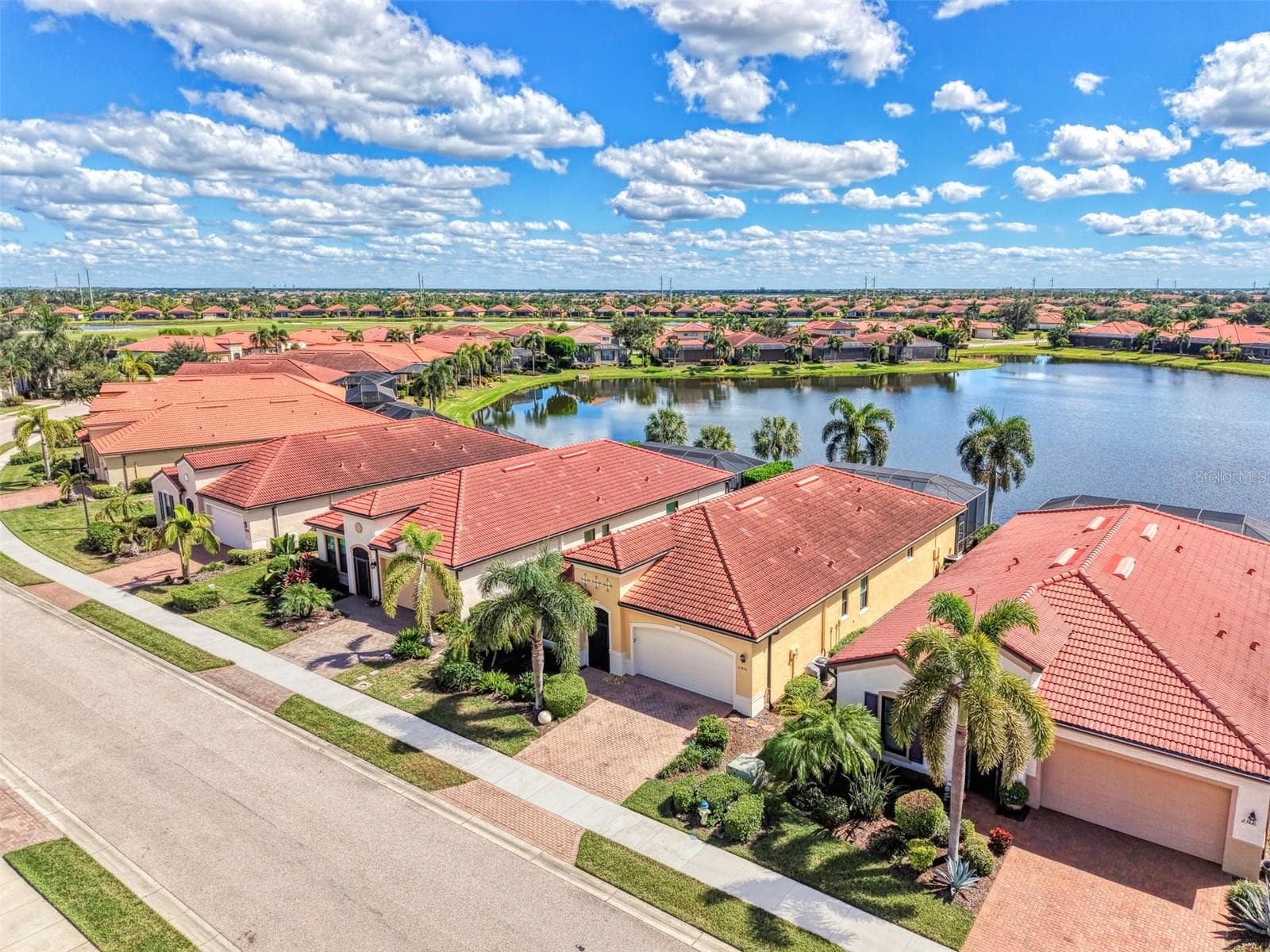 Aerial - 23810 WAVERLY CIR, VENICE