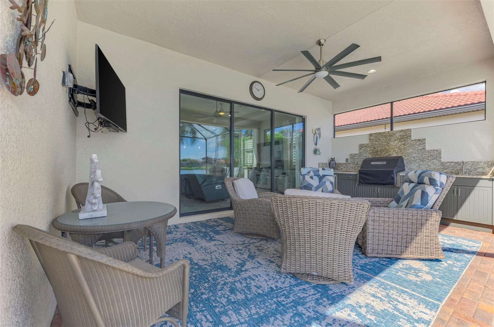 Lanai - 23810 WAVERLY CIR, VENICE