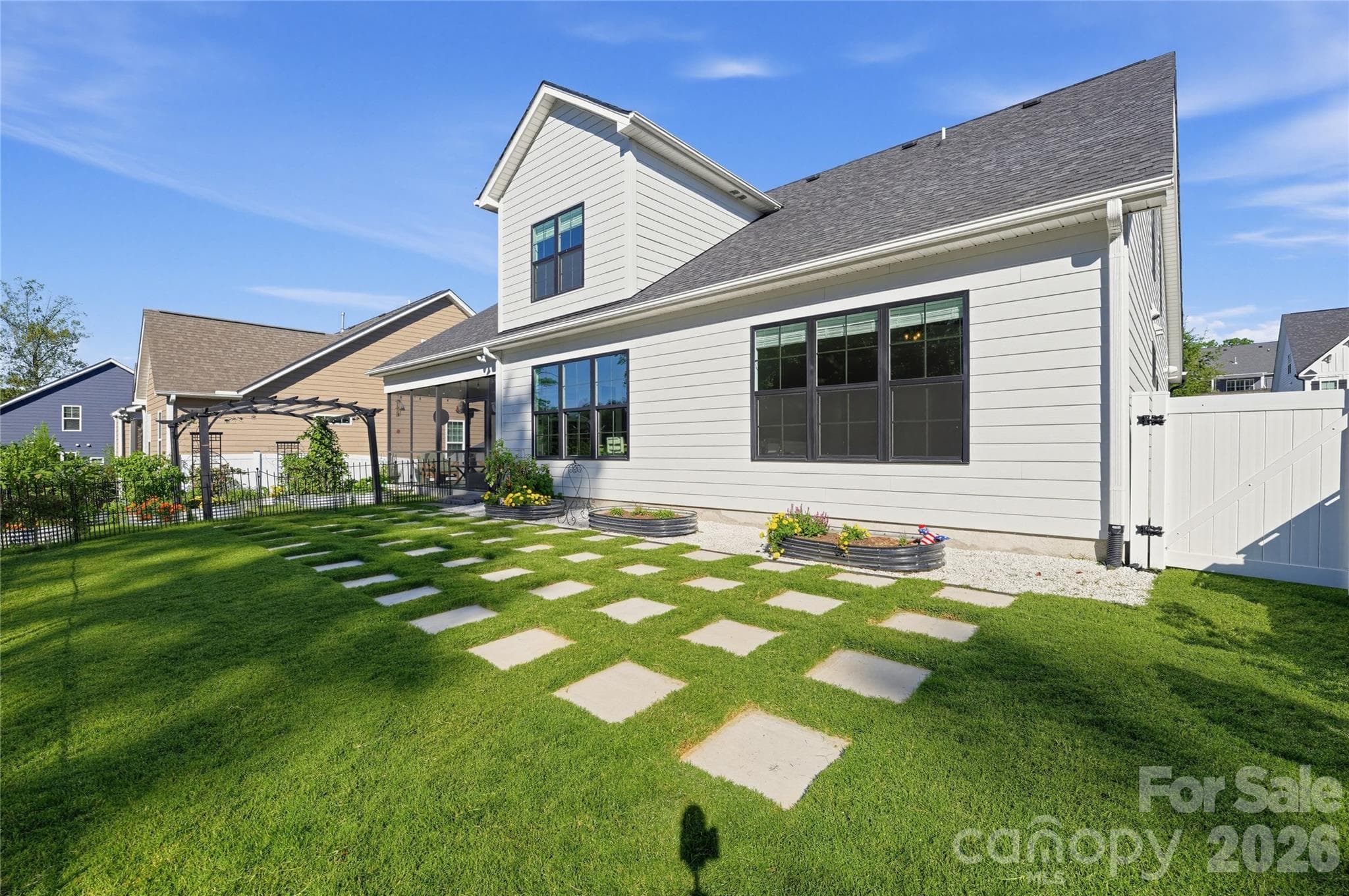 Single Family Residence at 2423 Baxter Place SE, Concord, photo 10 of 48