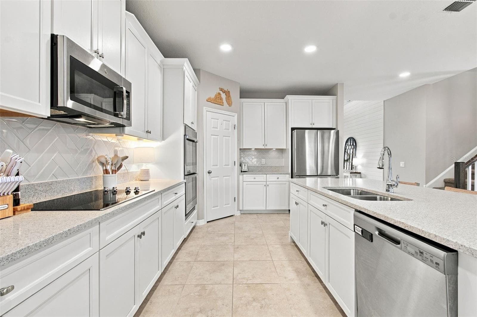 Single Family Residence at 9477 SEAGRASS PORT PASS, WESLEY CHAPEL, photo 17 of 74