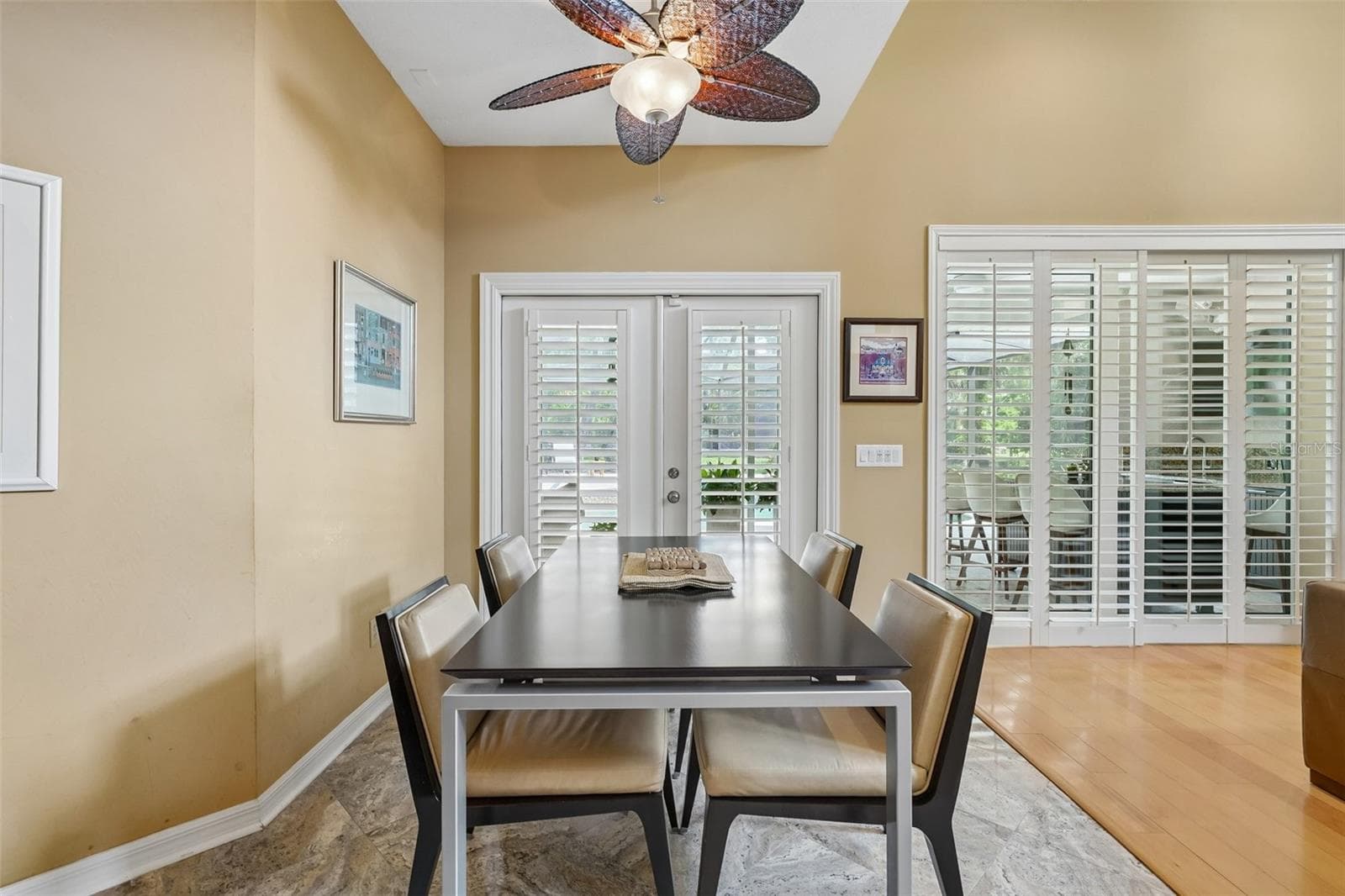 Single Family Residence at 4710 RIDGECLIFF DR, BRANDON, photo 26 of 75