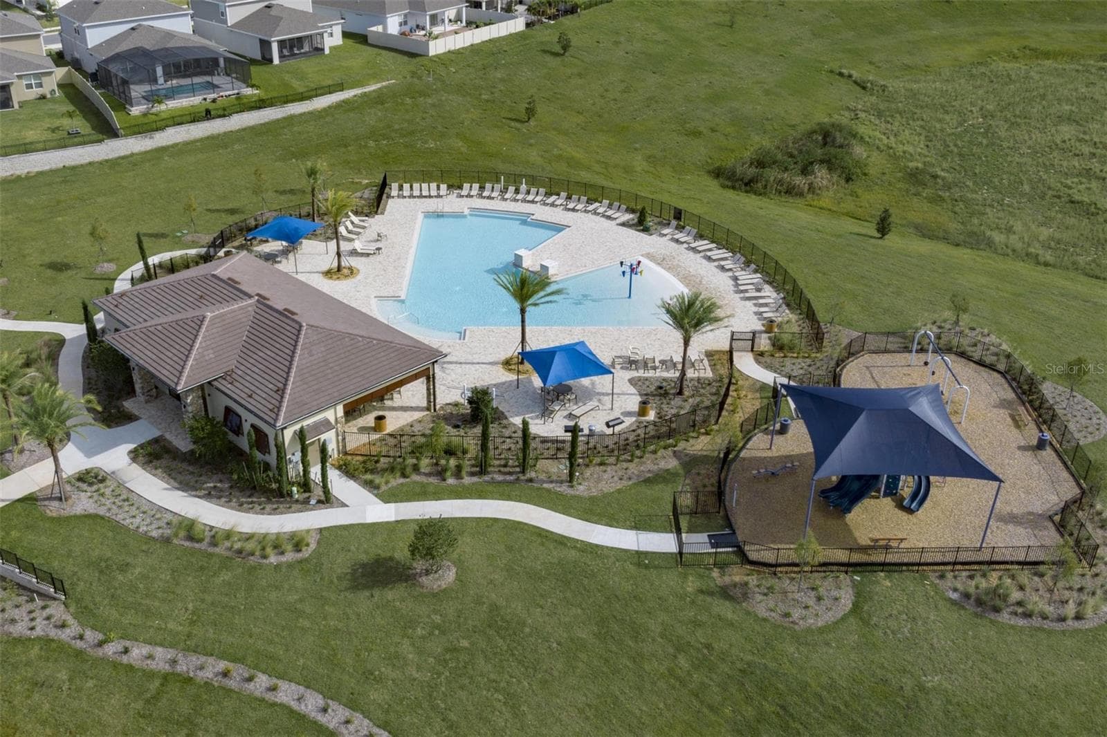 Single Family Residence at 14604 CRESTAVISTA AVE, CLERMONT, photo 6 of 7