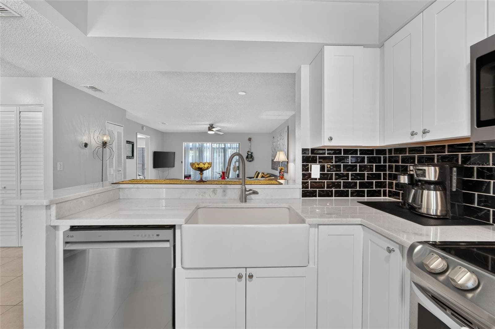 Condominium at 304 KNOTTWOOD CT #304, SUN CITY CENTER, photo 10 of 57