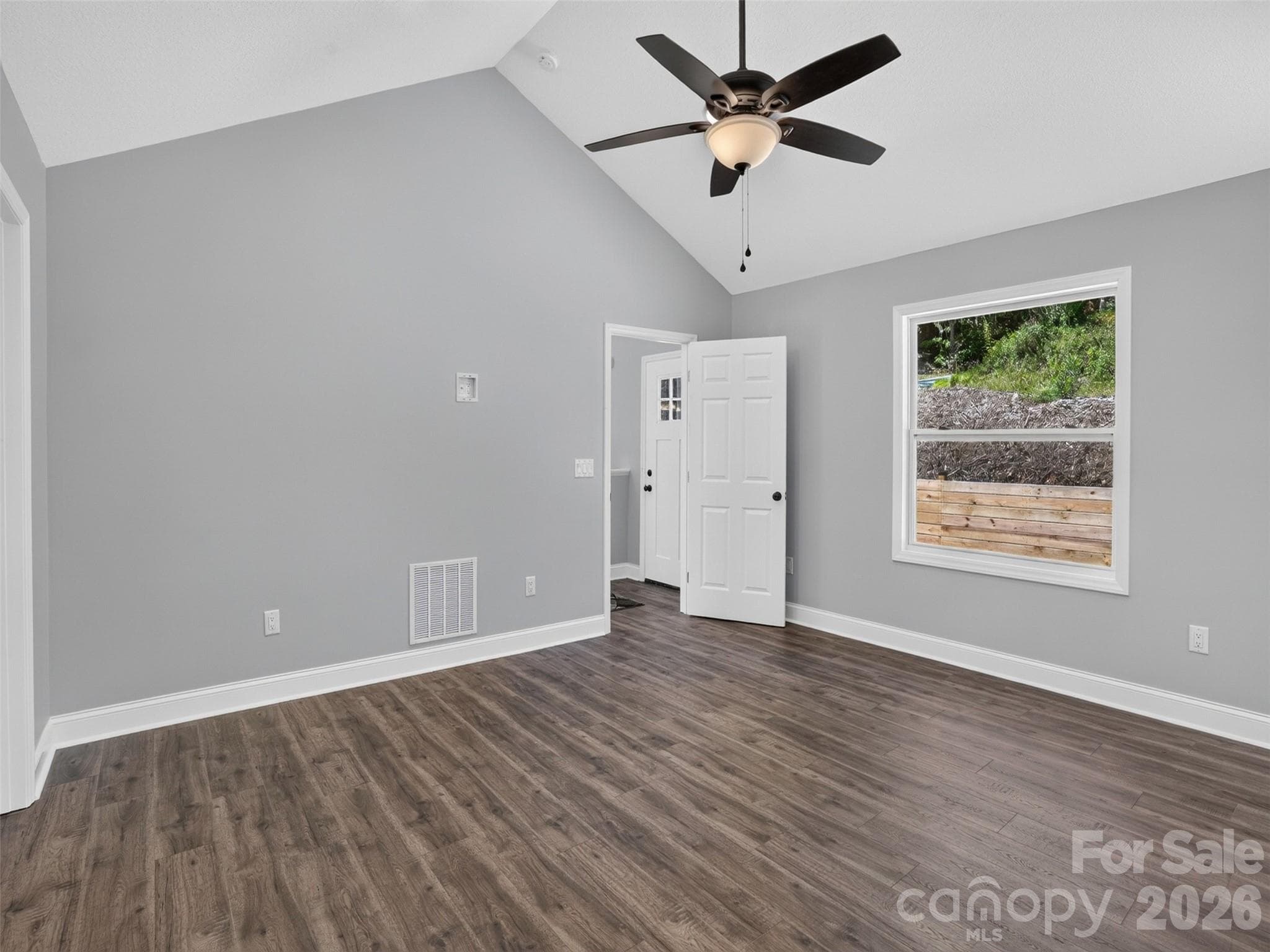 Single Family Residence at 594 McMillan Drive, Hendersonville, photo 23 of 46