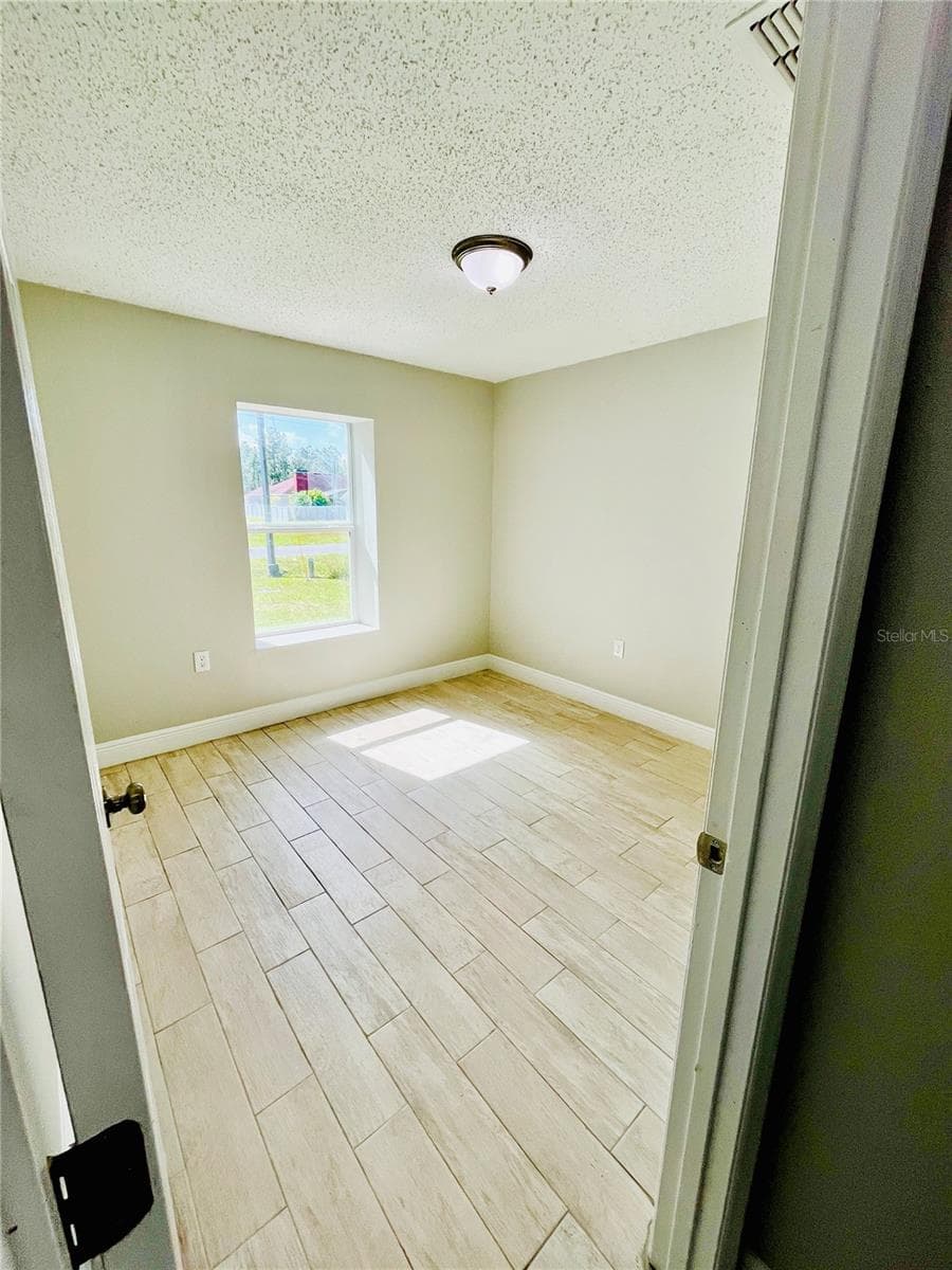 Single Family Residence at 169 BIRMINGHAM DR, KISSIMMEE, photo 12 of 26