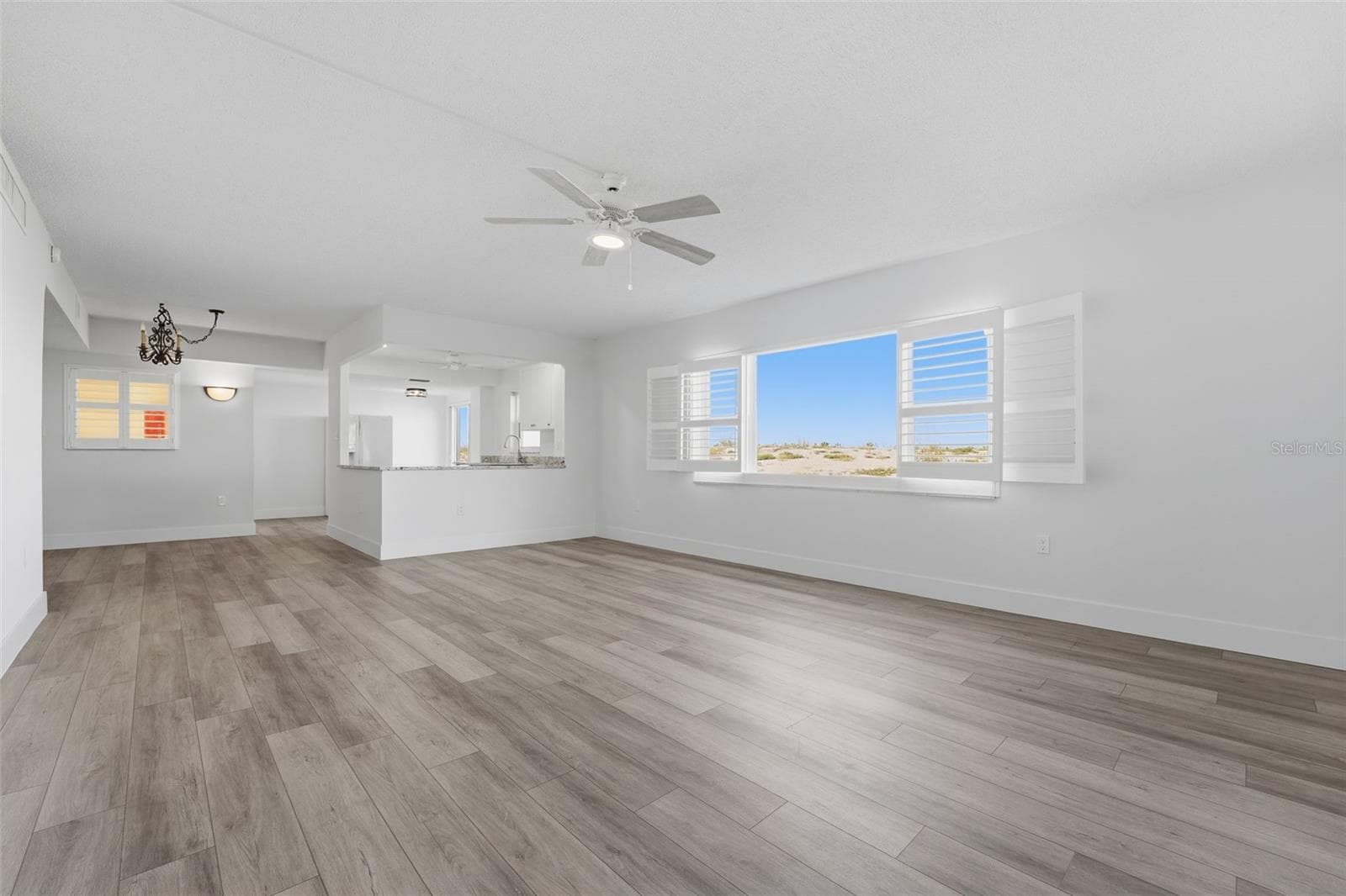 Open kitchen faces the water - 1150 TARPON CENTER DR #101, 1-A, VENICE