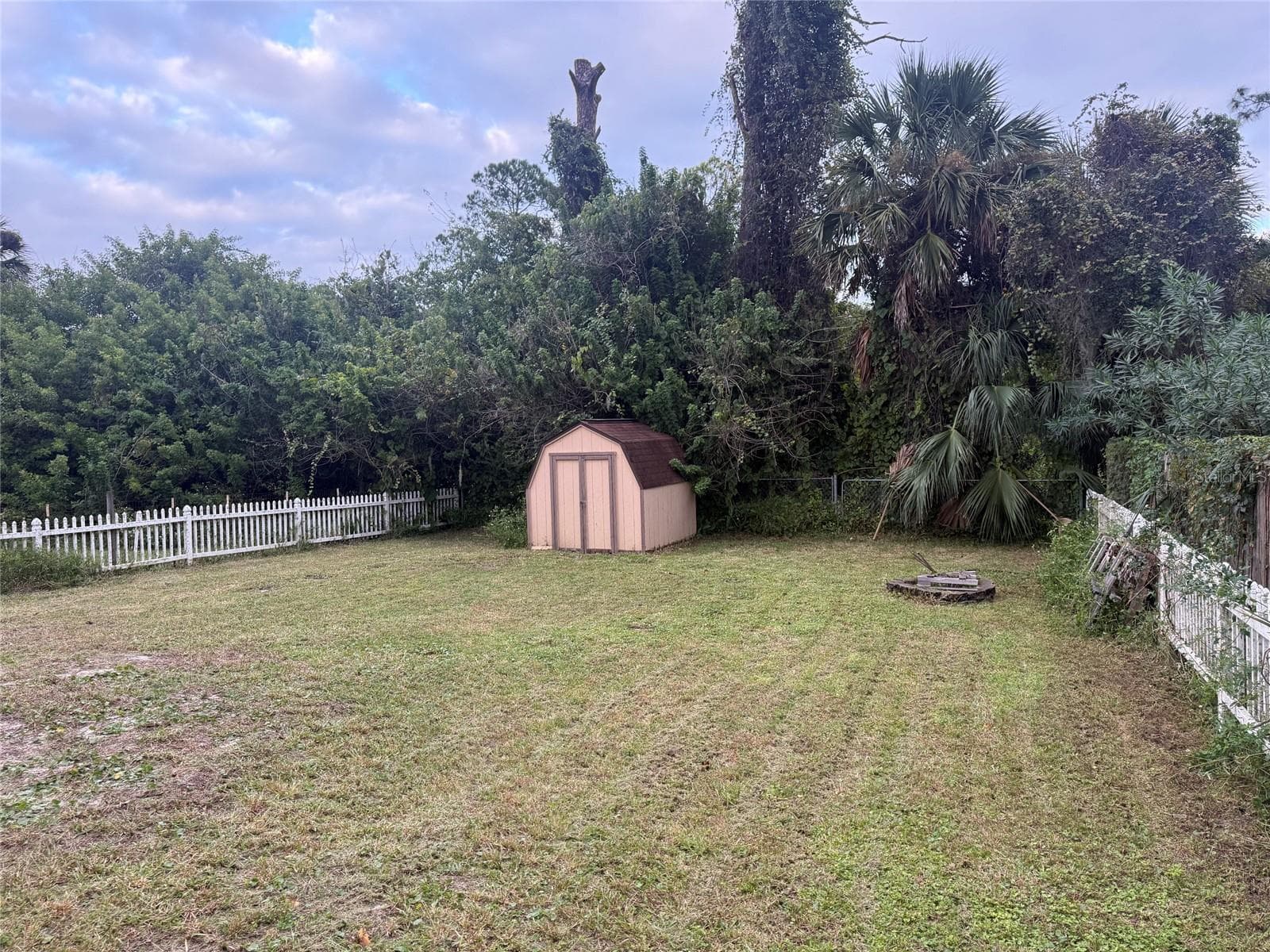 Half Duplex at 2929 NORDMAN AVE, NEW SMYRNA BEACH, photo 4 of 4