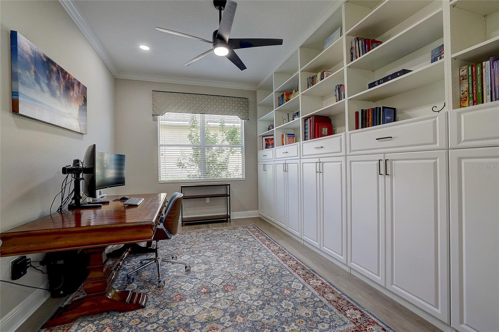 Single Family Residence at 3718 WOODCLIFF LAKE TER, SARASOTA, photo 18 of 57