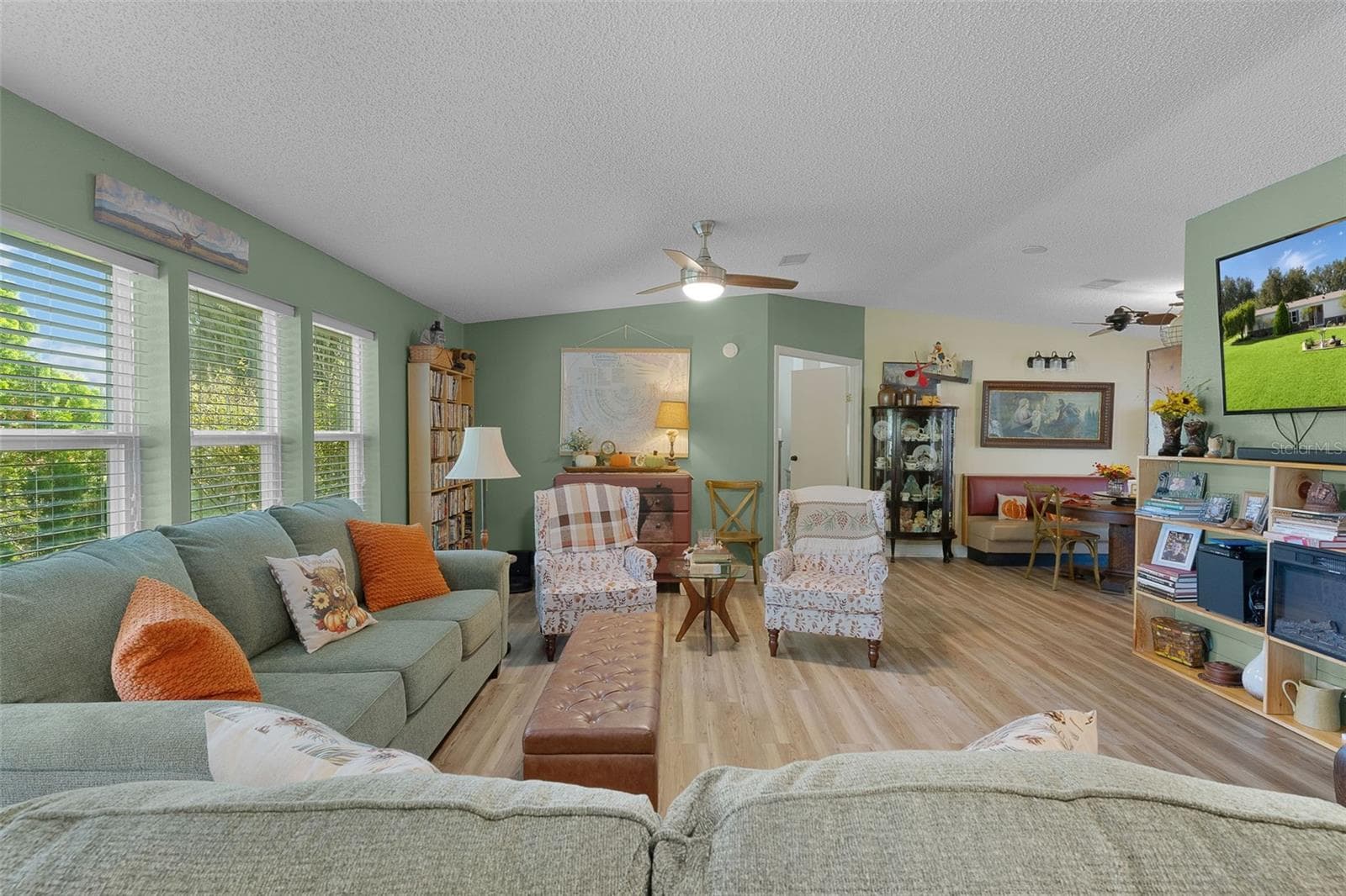 Livingroom - 8333 COUNTY ROAD 109A-1, LADY LAKE