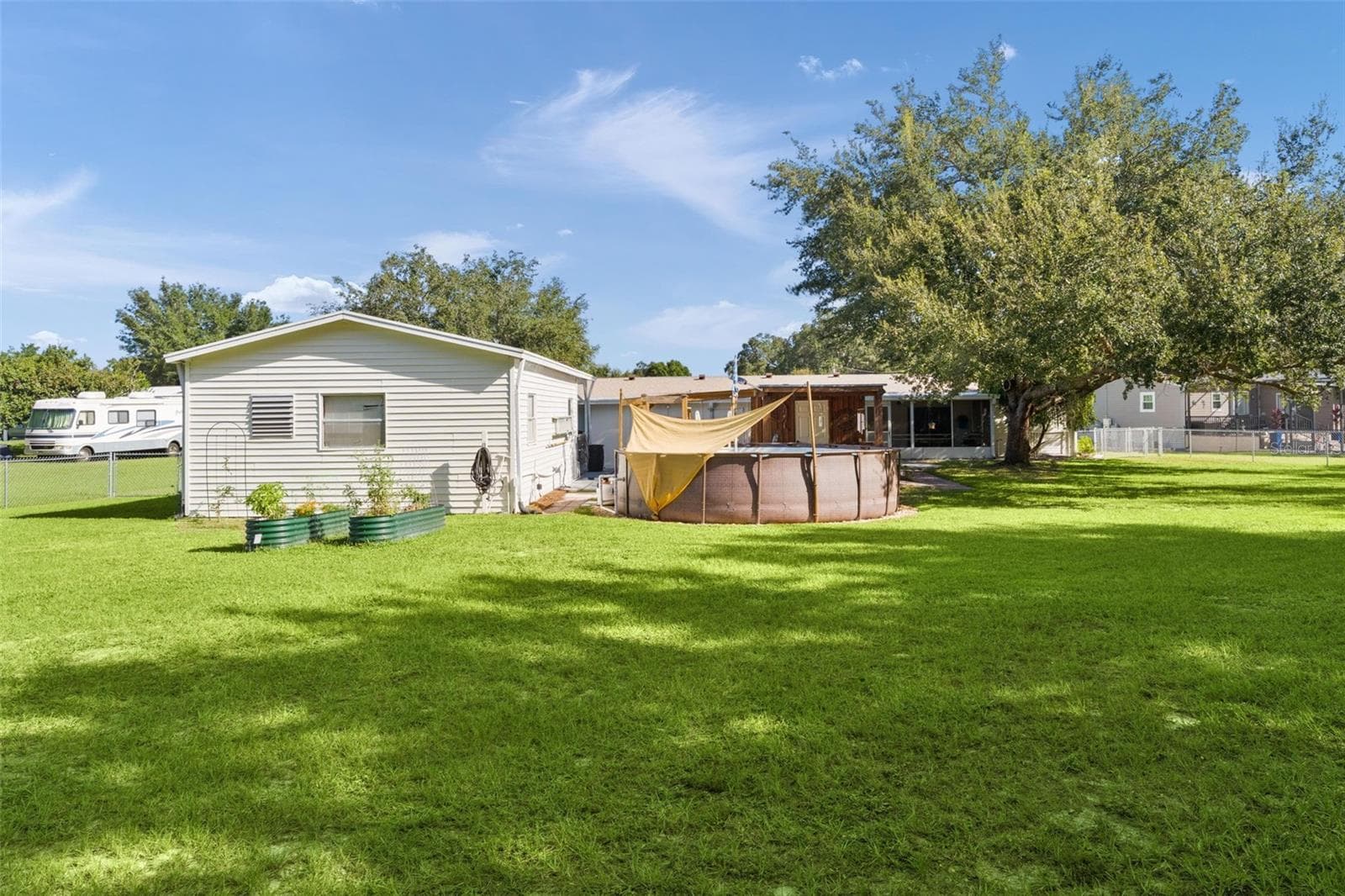 Back of Home - 8333 COUNTY ROAD 109A-1, LADY LAKE