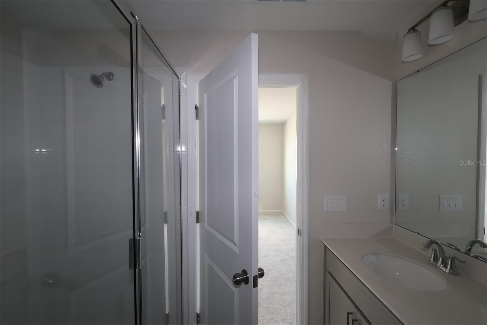 Townhouse at 2726 BRAVE REEVES RD, ORLANDO, photo 12 of 19