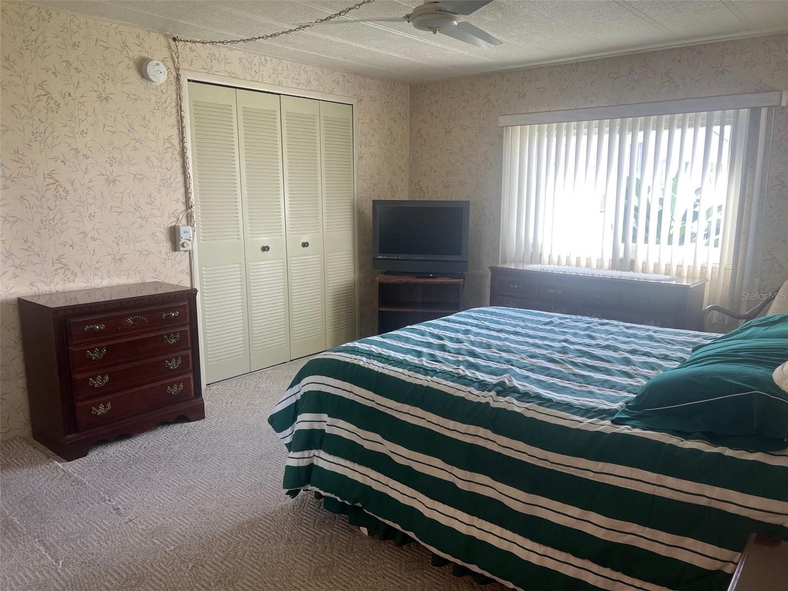Manufactured Home at 770 ROYAL PALM CIR, LARGO, photo 24 of 30