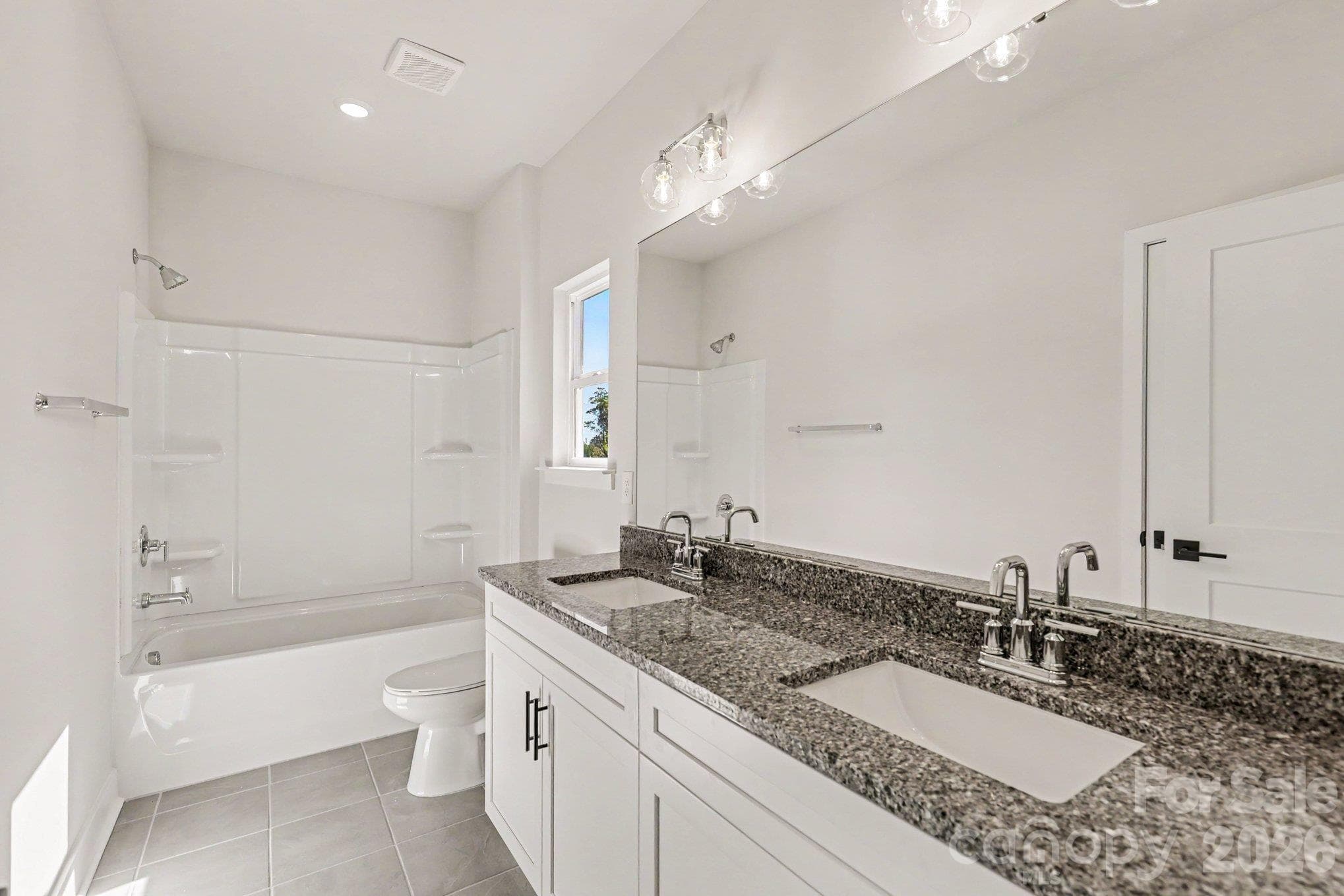 Single Family Residence at 2027 Haverhill Lane, York, photo 34 of 40