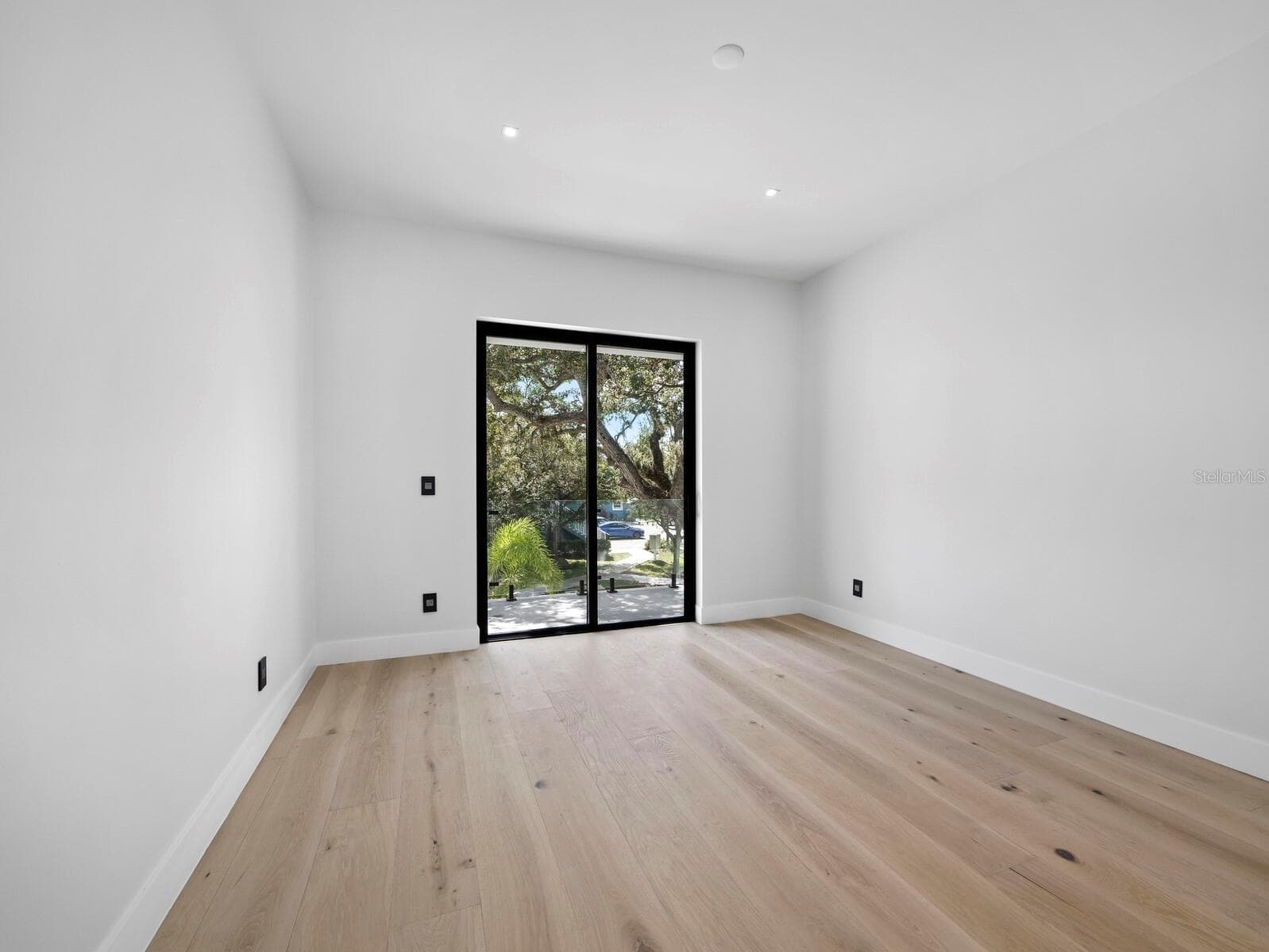 Single Family Residence at 2089 ARLINGTON ST, SARASOTA, photo 32 of 42
