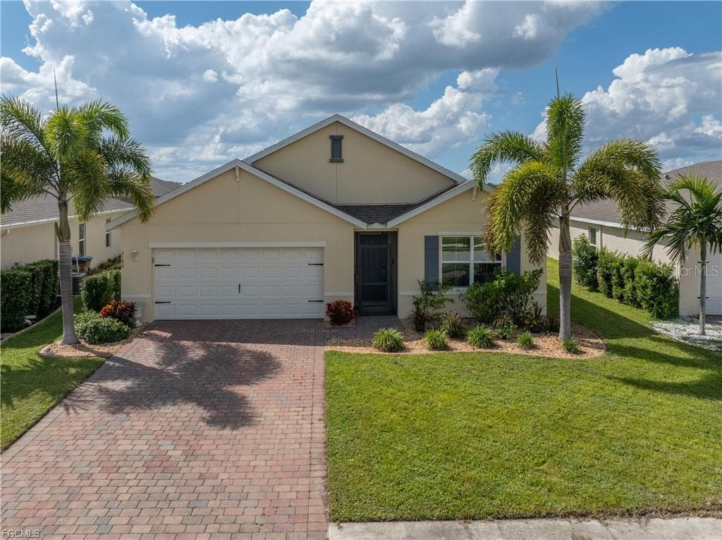 Single Family Residence at 3190 ESTANCIA LN, CAPE CORAL, photo 2 of 50